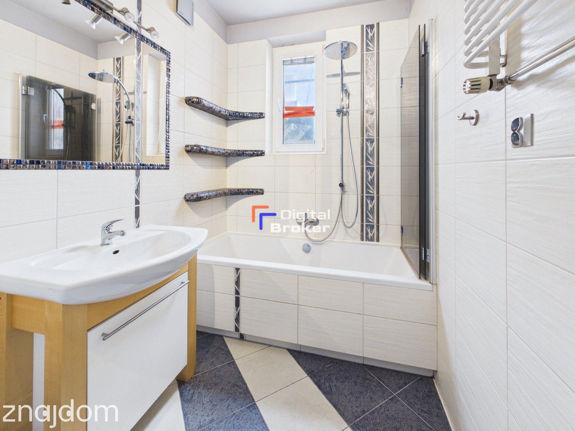 4 pokoje / Rozkładowe / 85 m² / Balkon / Janów - zdjęcie 9