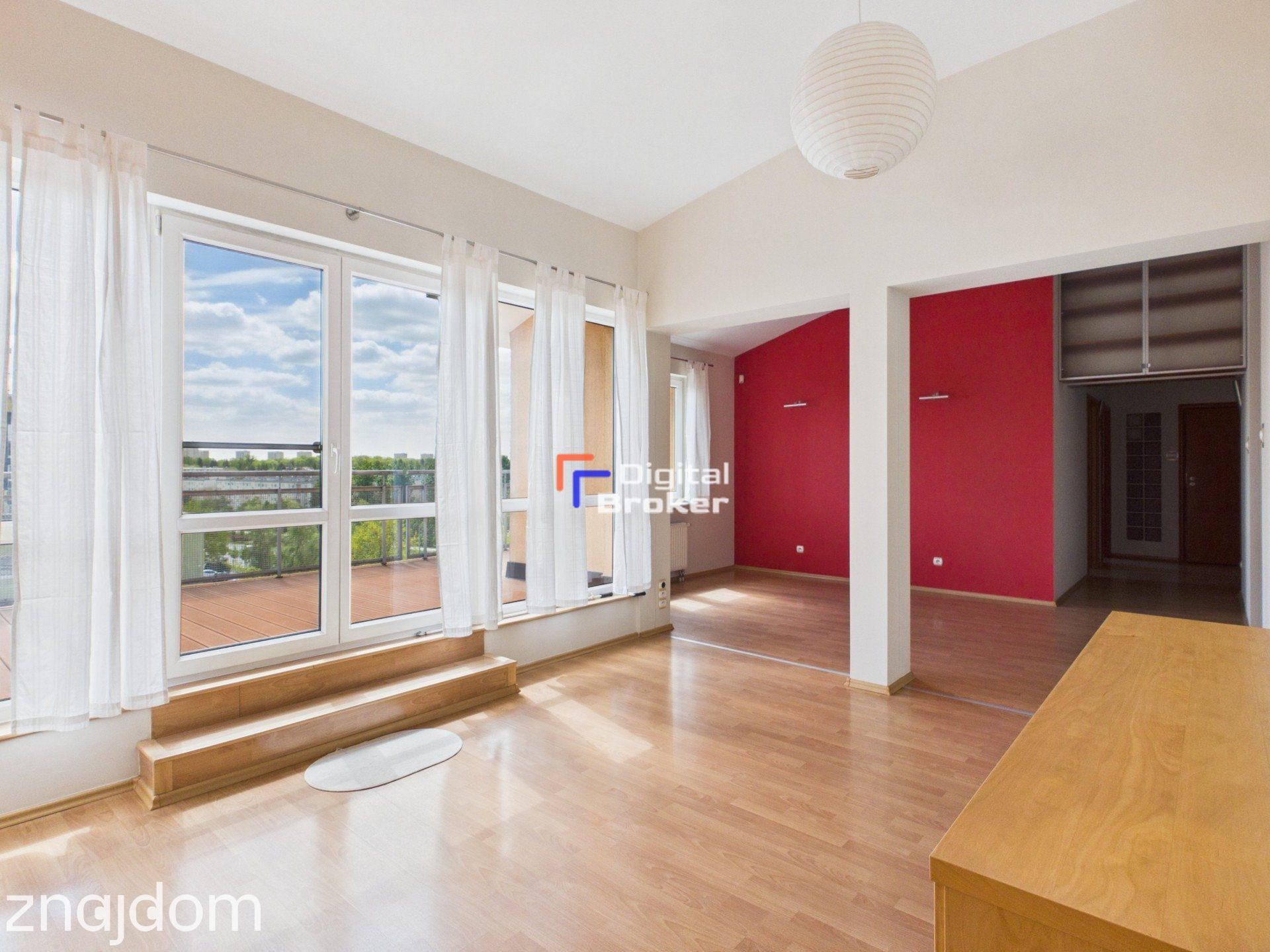 3 pokoje - 100m2 - taras 70m2