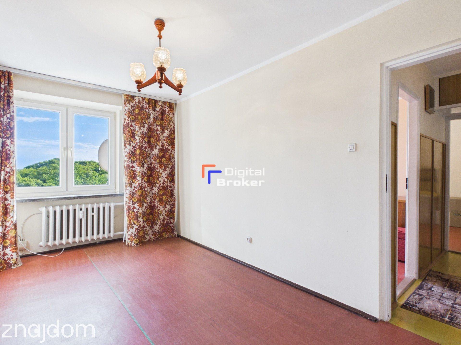 4 pokoje | balkon | do remontu | widok na Zamek
