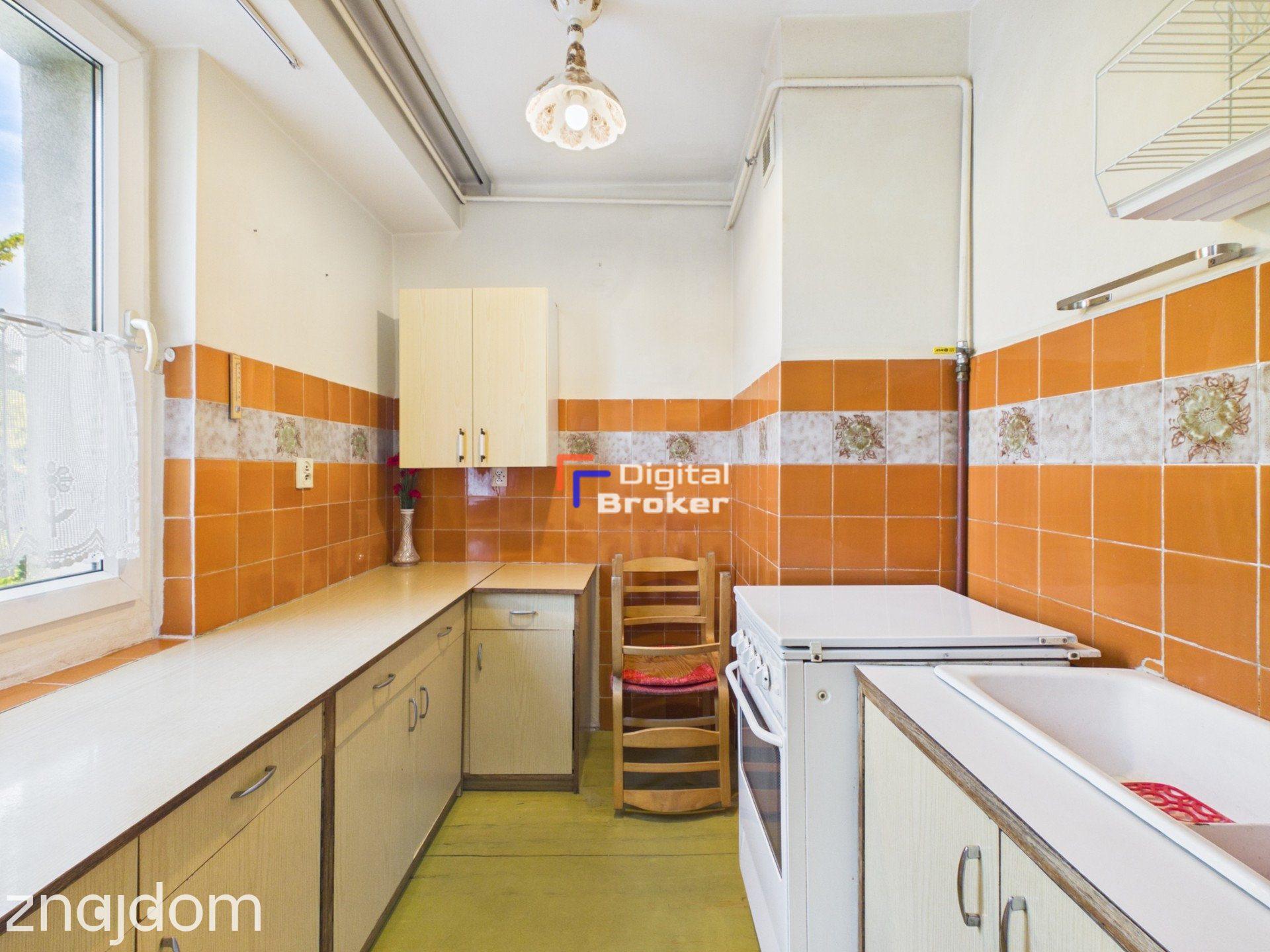 4 pokoje | balkon | do remontu | widok na Zamek - zdjęcie 11