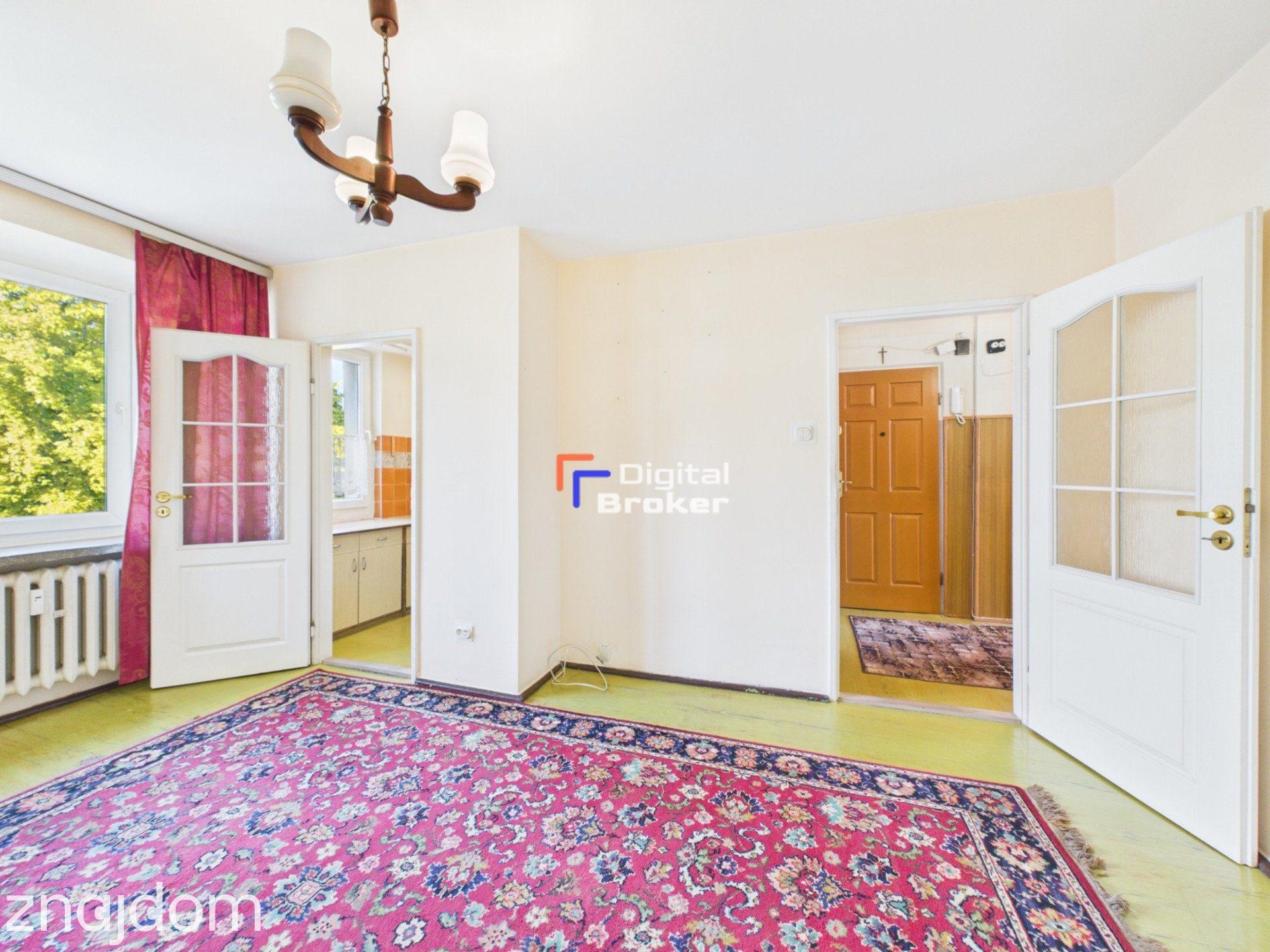 4 pokoje | balkon | do remontu | widok na Zamek - zdjęcie 12
