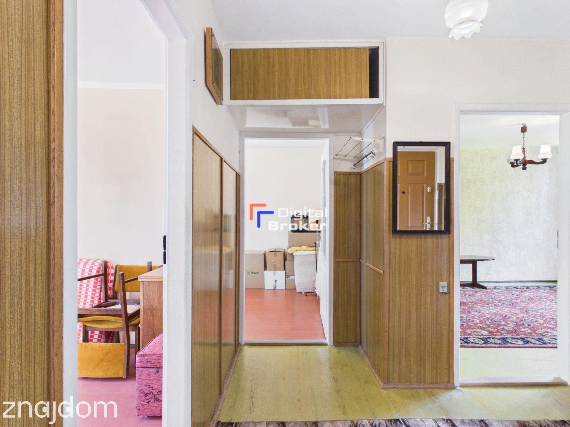4 pokoje | balkon | do remontu | widok na Zamek - zdjęcie 5
