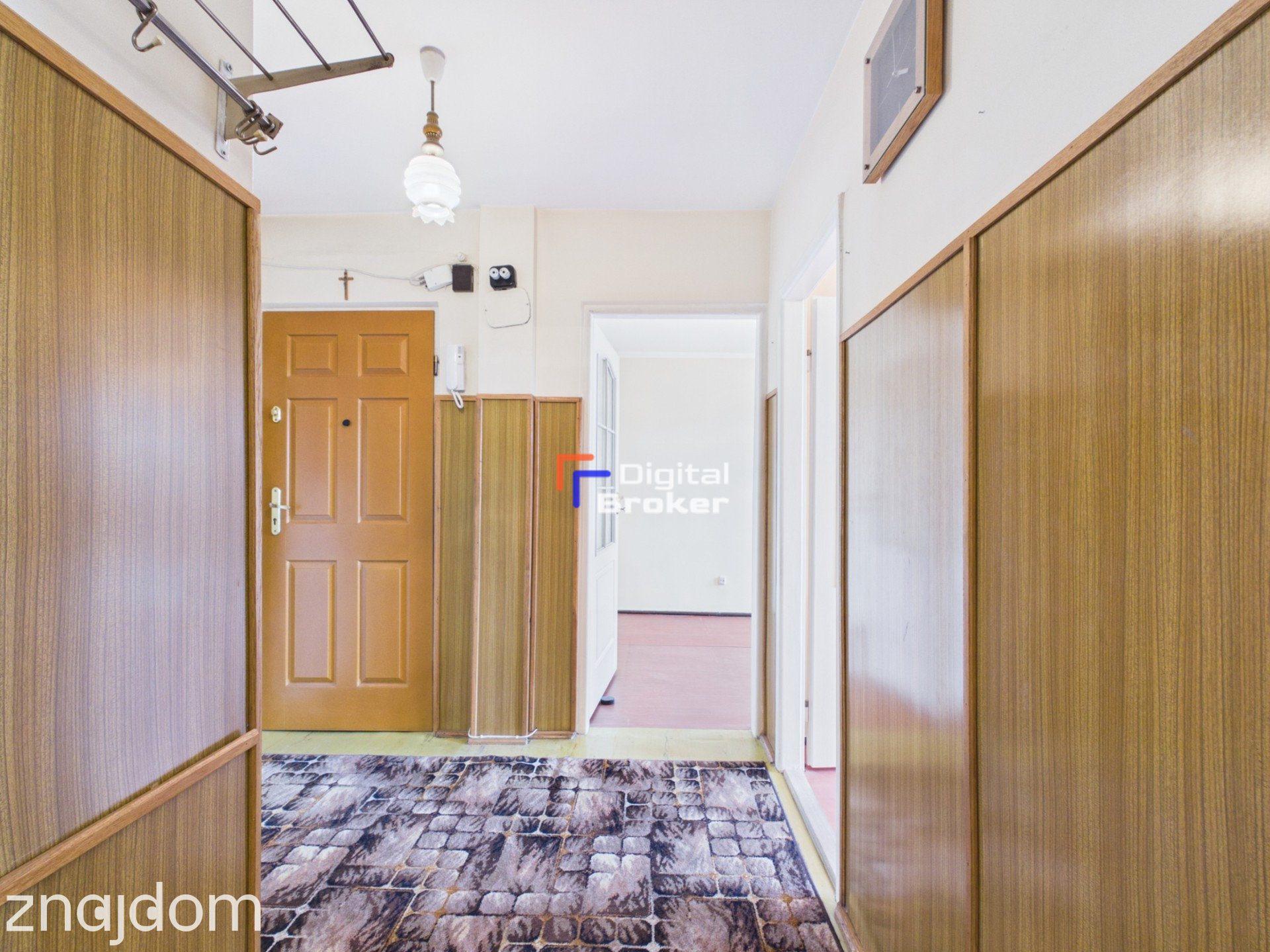 4 pokoje | balkon | do remontu | widok na Zamek - zdjęcie 7