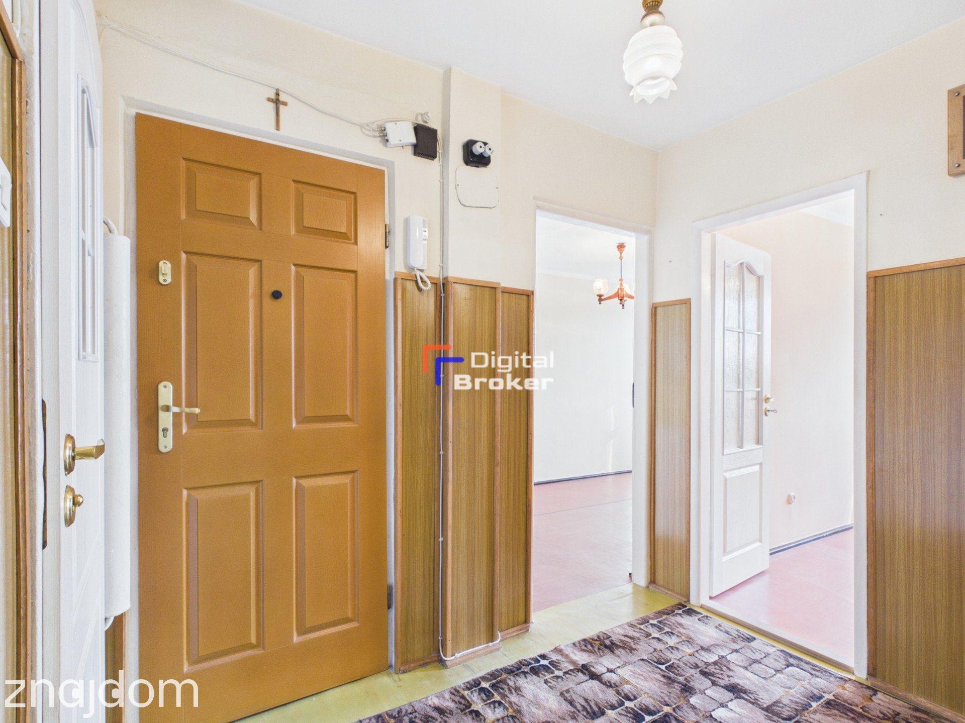 4 pokoje | balkon | do remontu | widok na Zamek - zdjęcie 8