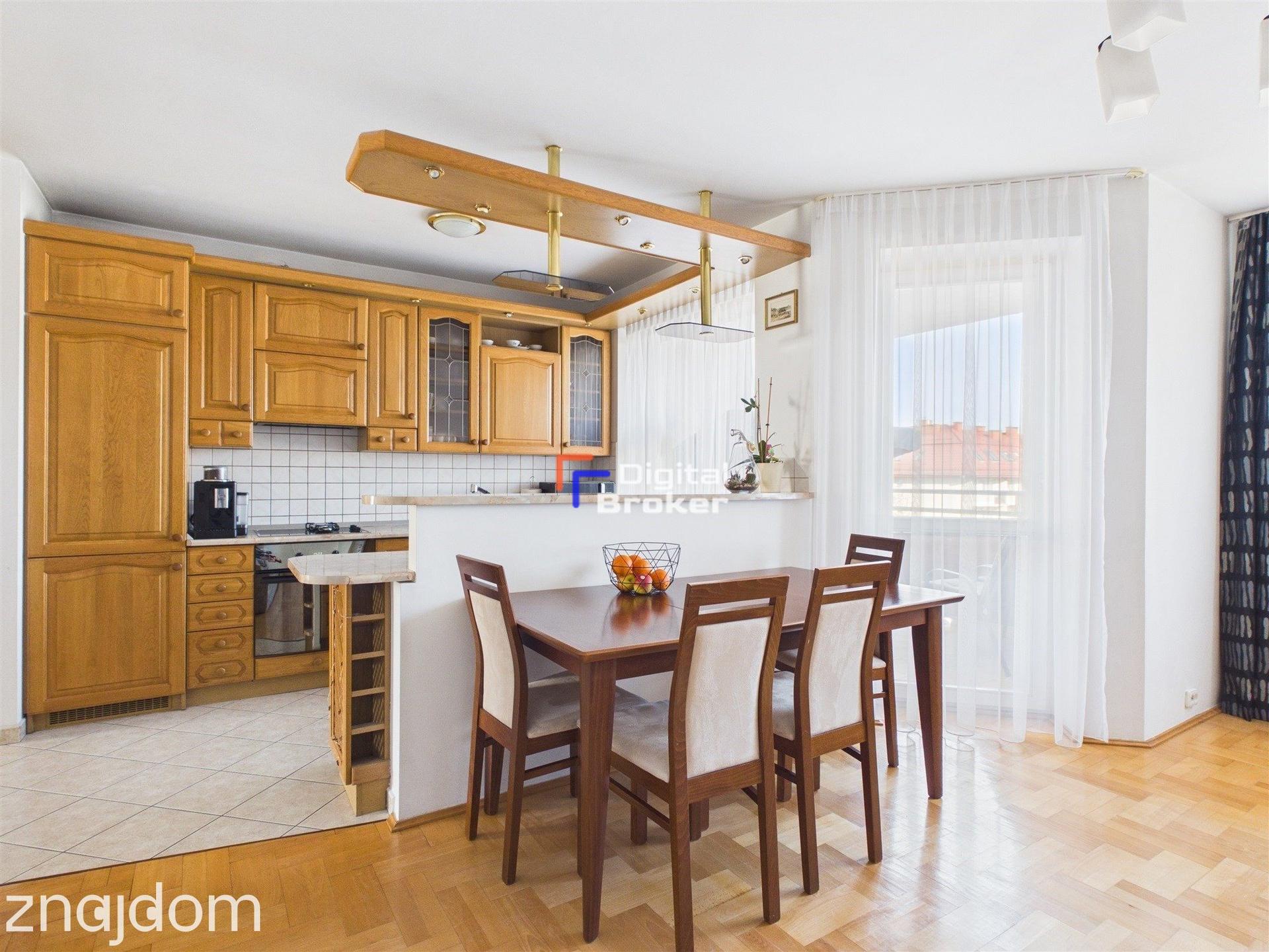 Dwupoziomowe 101 m²| 4 pokoje | Balkon | Jutrzenki