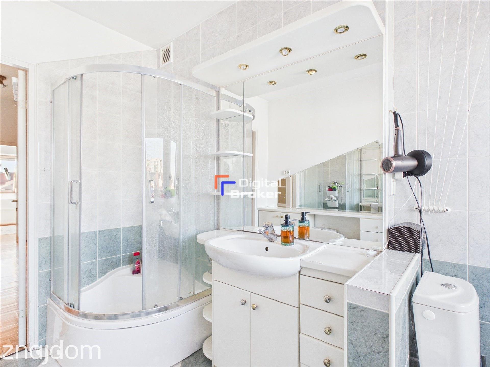 Dwupoziomowe 101 m²| 4 pokoje | Balkon | Jutrzenki - zdjęcie 12
