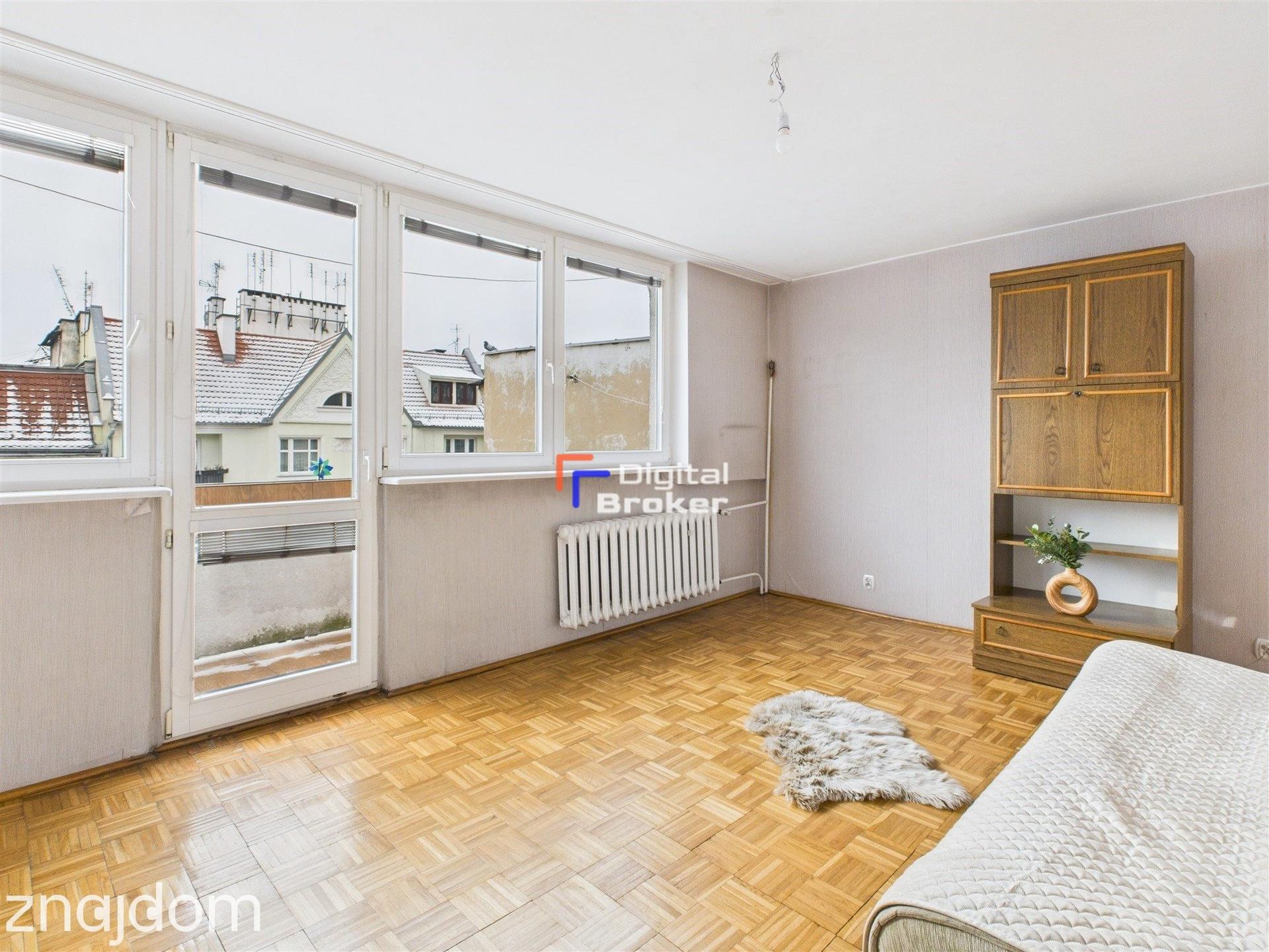 | ul. Lwowska | rozkładowe 3-pok | balkon | Gajowice