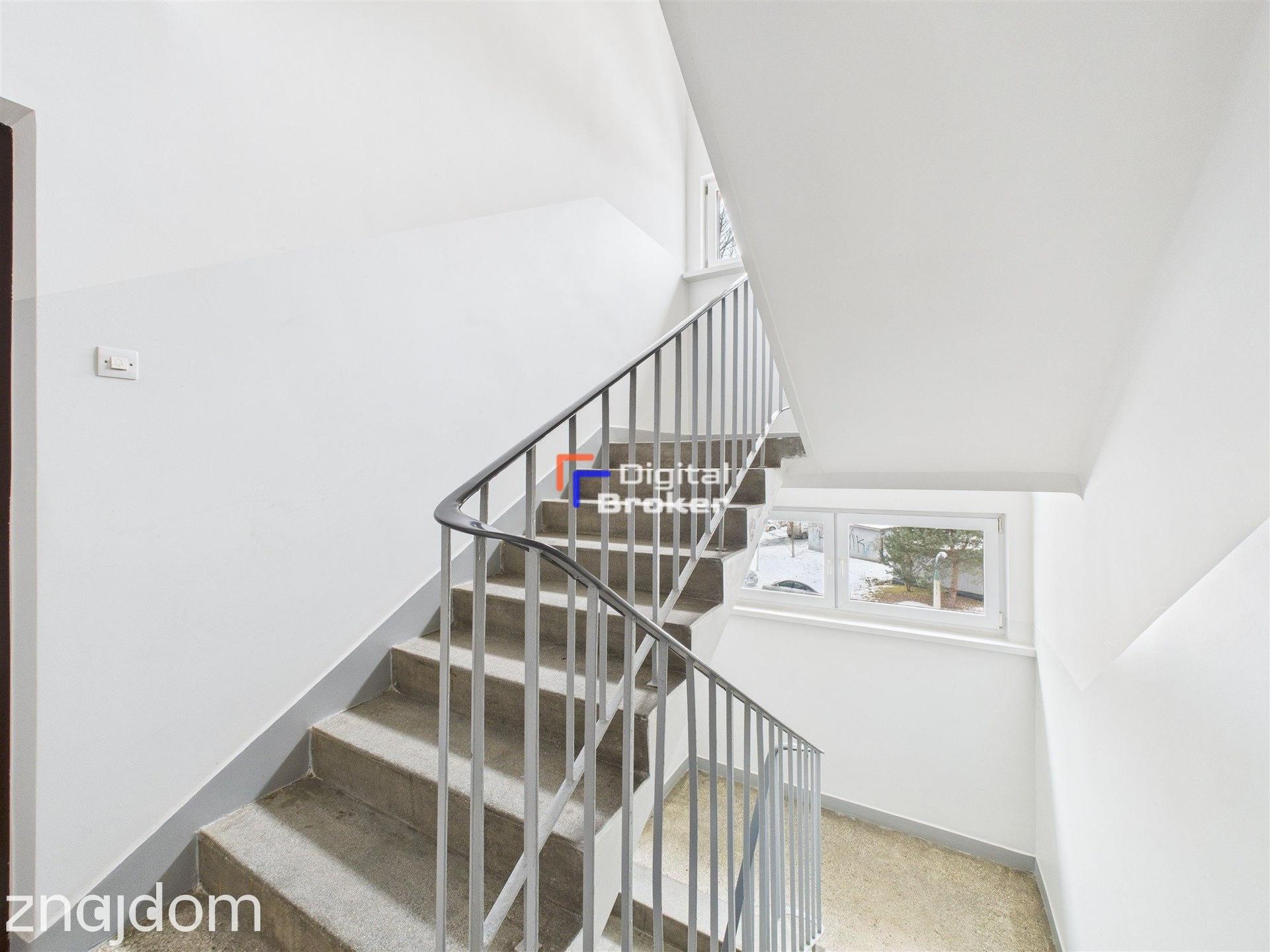 Na Stoku - Ciche - 40,1m2 - 2 pok - balkon - piwnica - zdjęcie 11