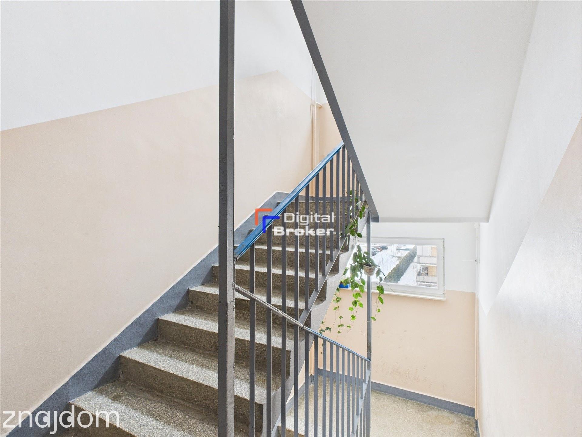 69,98 m² | 4 pokoje | Do zamieszkania | Balkon - zdjęcie 19