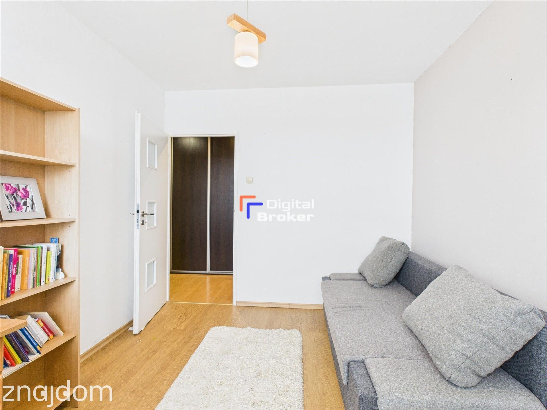 69,98 m² | 4 pokoje | Do zamieszkania | Balkon - zdjęcie 9