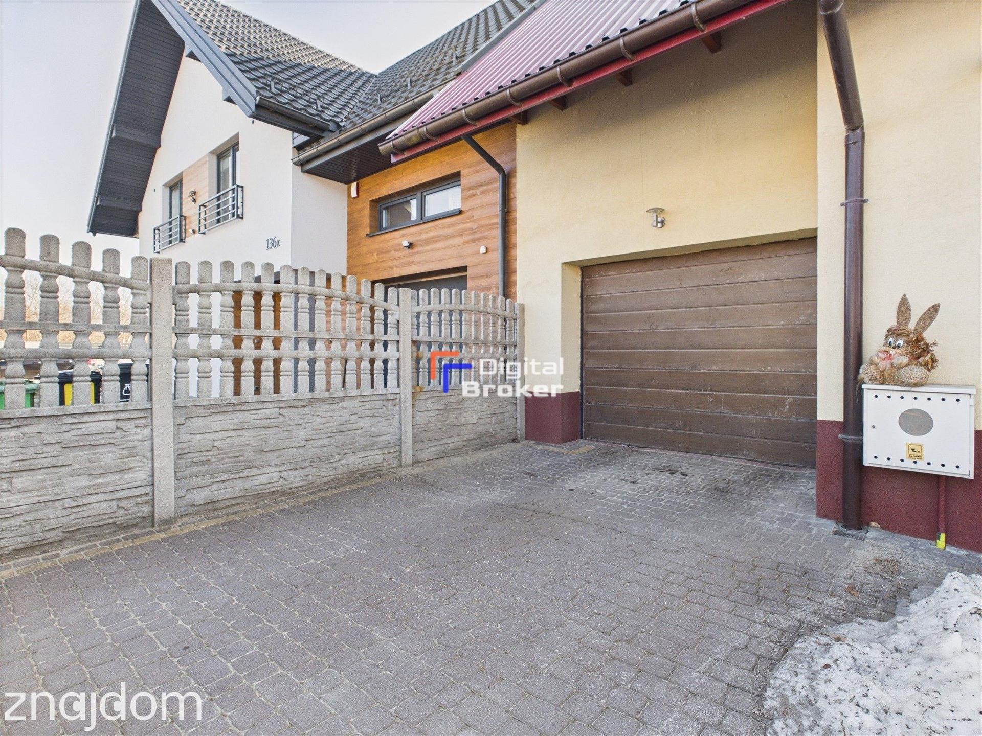 Rodzinny Dom 156 m2 plus 66m2 p. użytkowej/ogród 550 m2 - zdjęcie 21