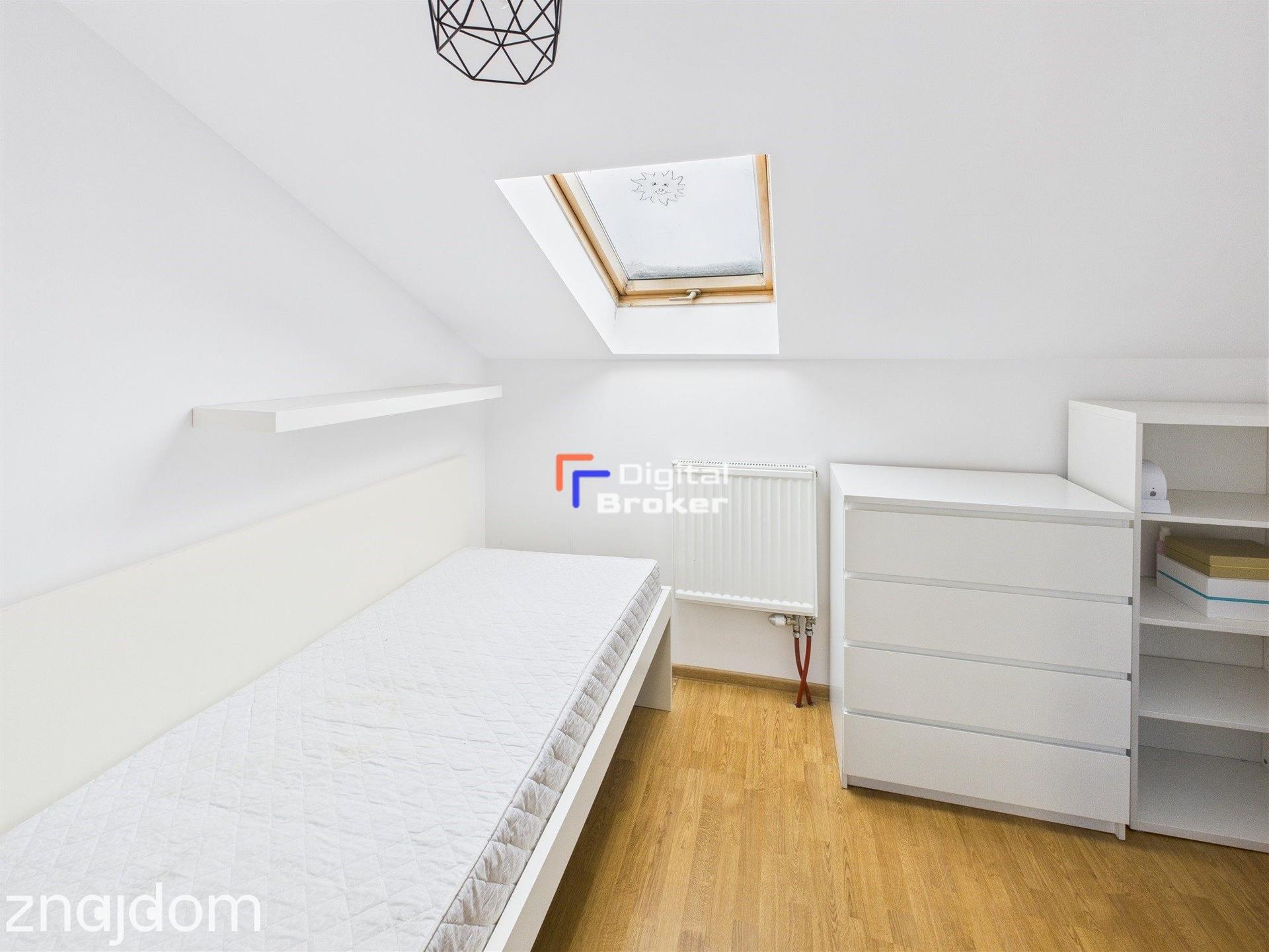 Dwupoziomowe - Balkon - Piwnica - Parking - zdjęcie 12