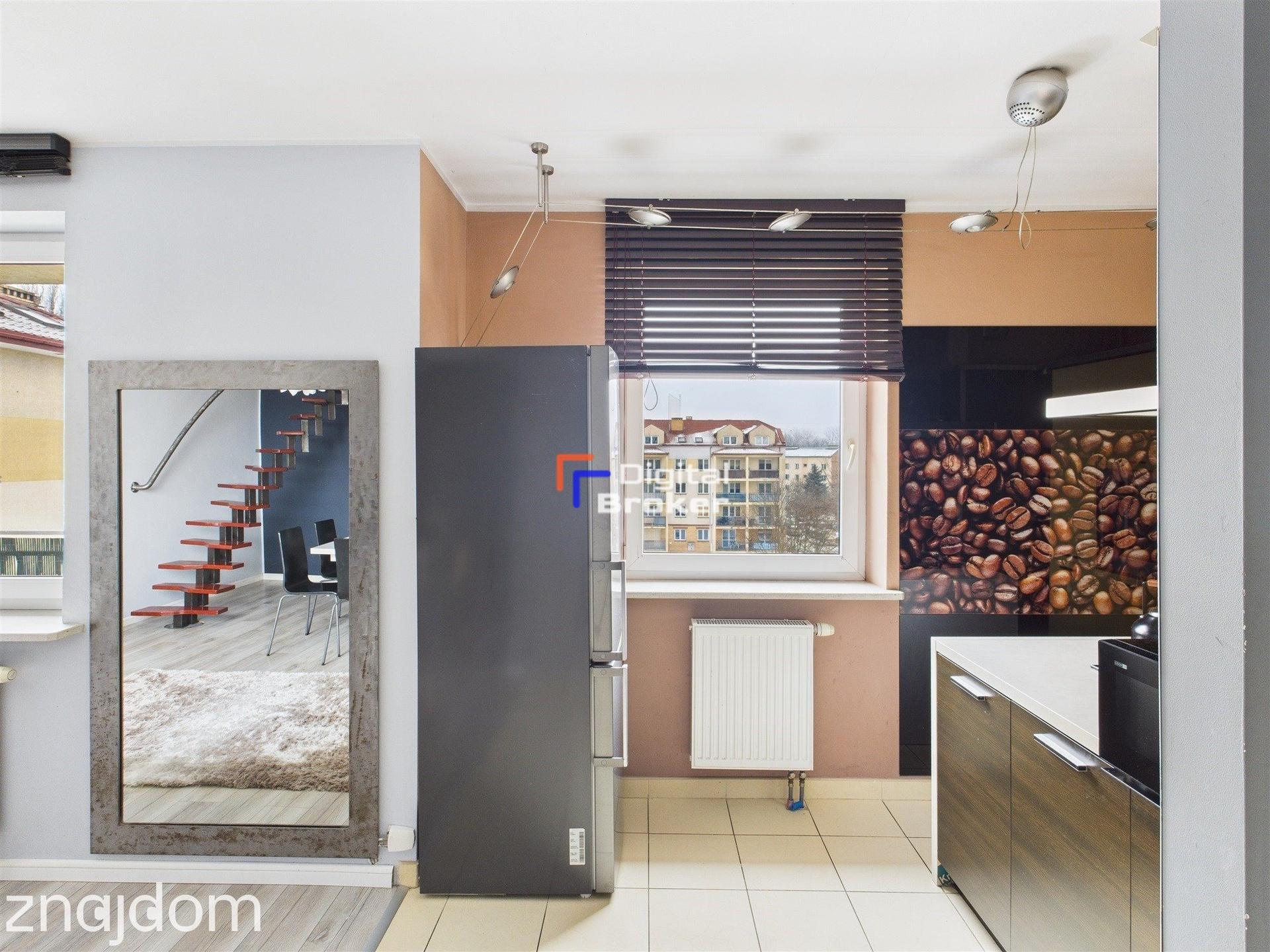 Dwupoziomowe - Balkon - Piwnica - Parking - zdjęcie 3