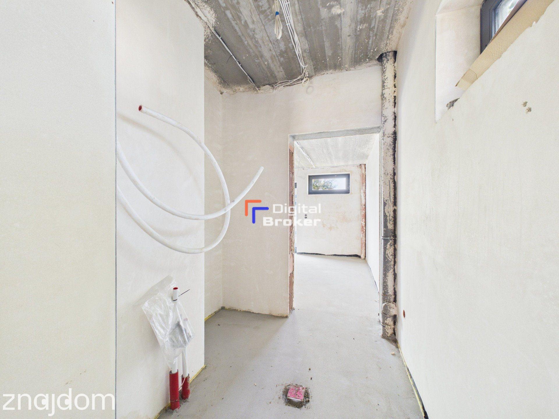 Willa 239 m² | 8 pokoi | duży garaż i działka! - zdjęcie 12