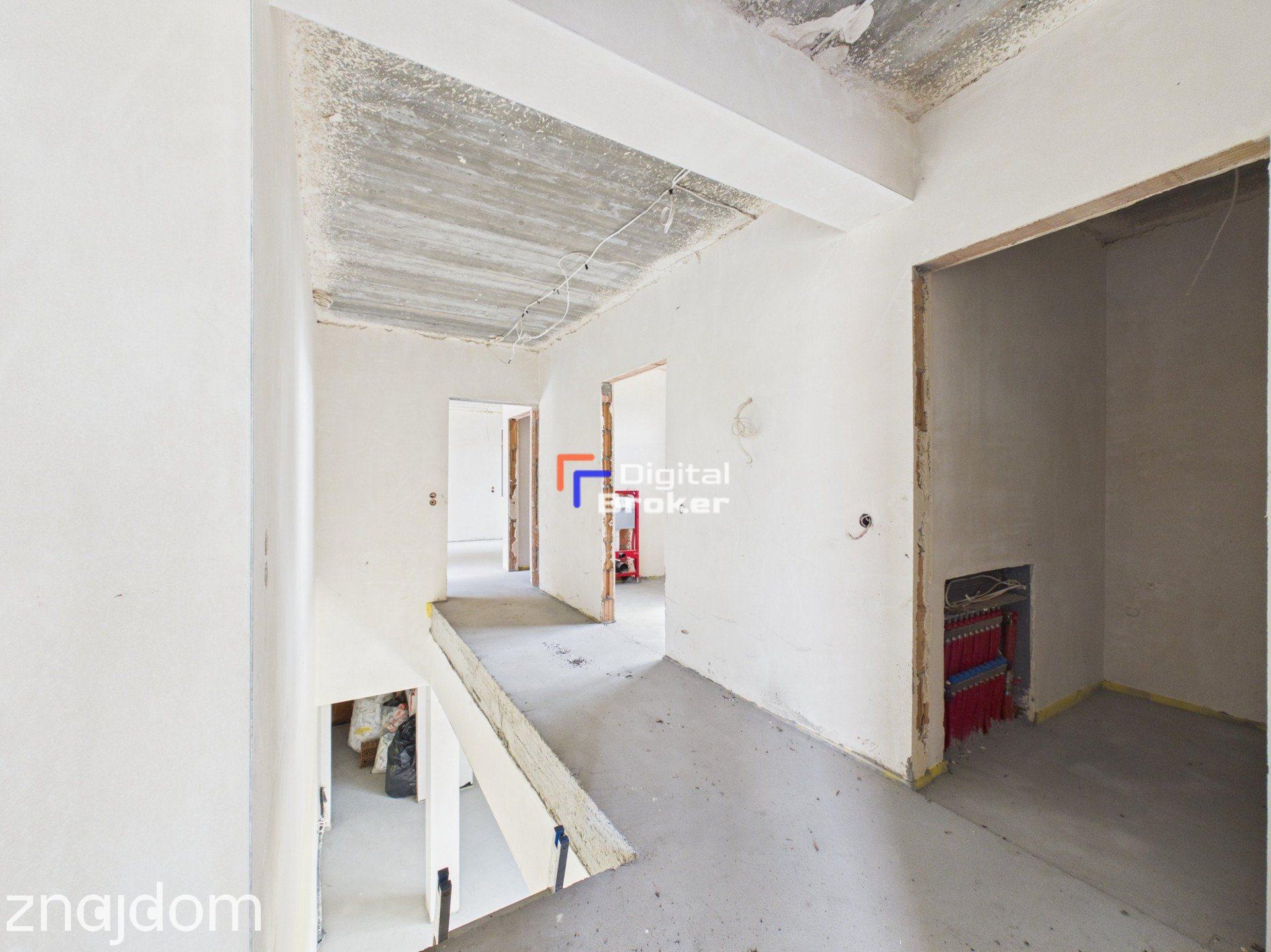 Willa 239 m² | 8 pokoi | duży garaż i działka! - zdjęcie 9