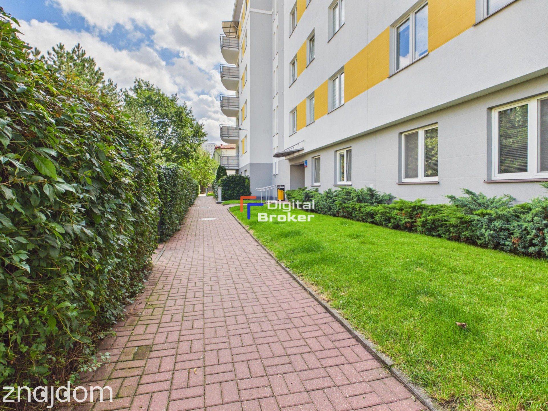 Funkcjonalne 2 pokoje z dużym balkonem 20 m²| Dobra Komunikacja - zdjęcie 13