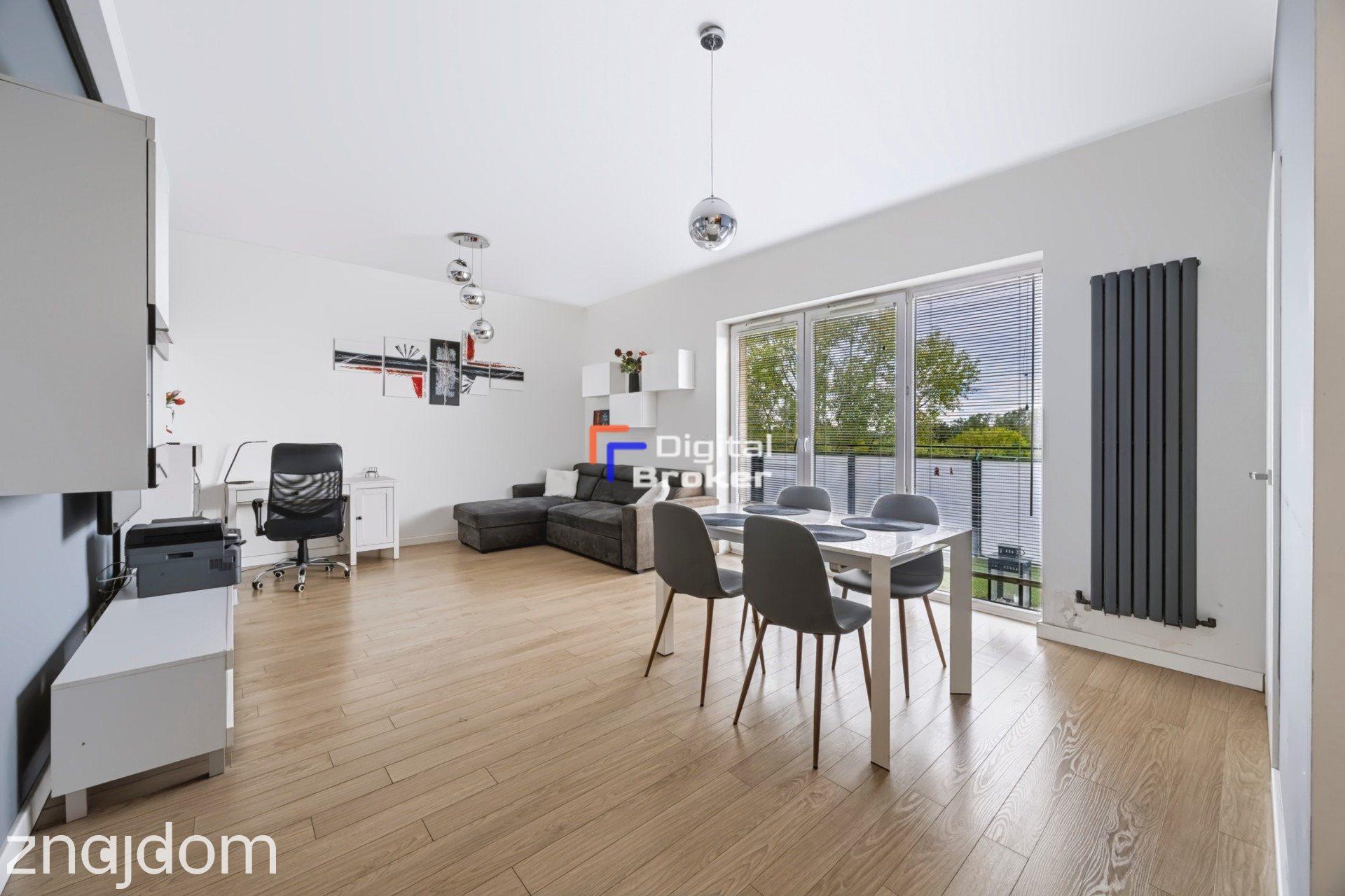 3 pok 57,7m2 Niedzielskiego Balkon Komórka Garaż - zdjęcie 3