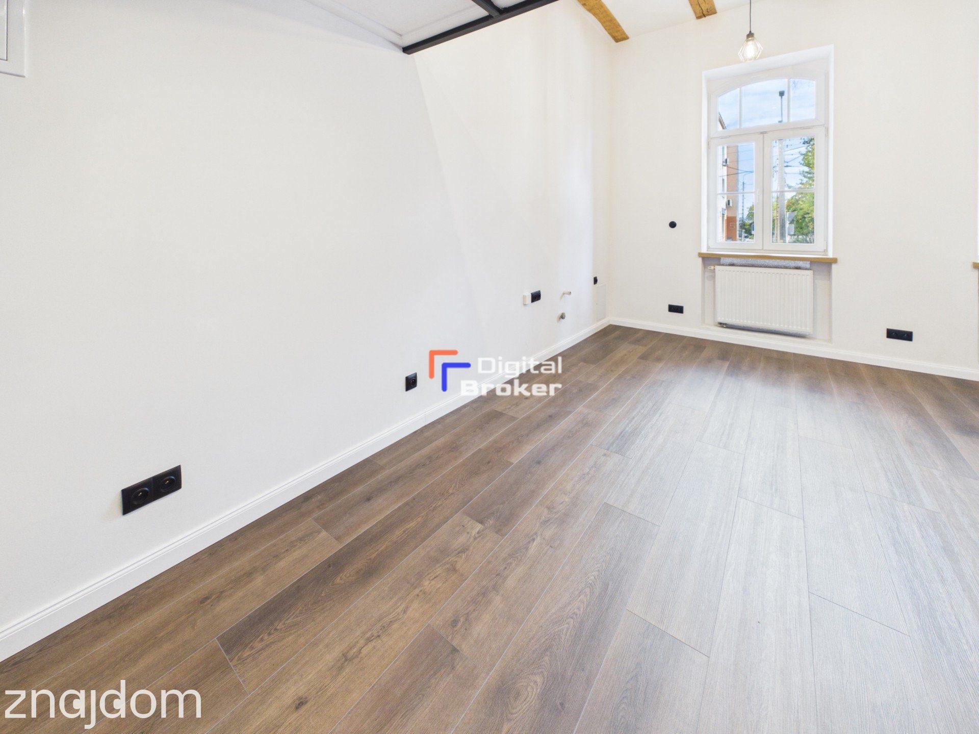 Wyjątkowy loft z antresolą | Kamienica z podwórkiem i parkingiem - zdjęcie 11