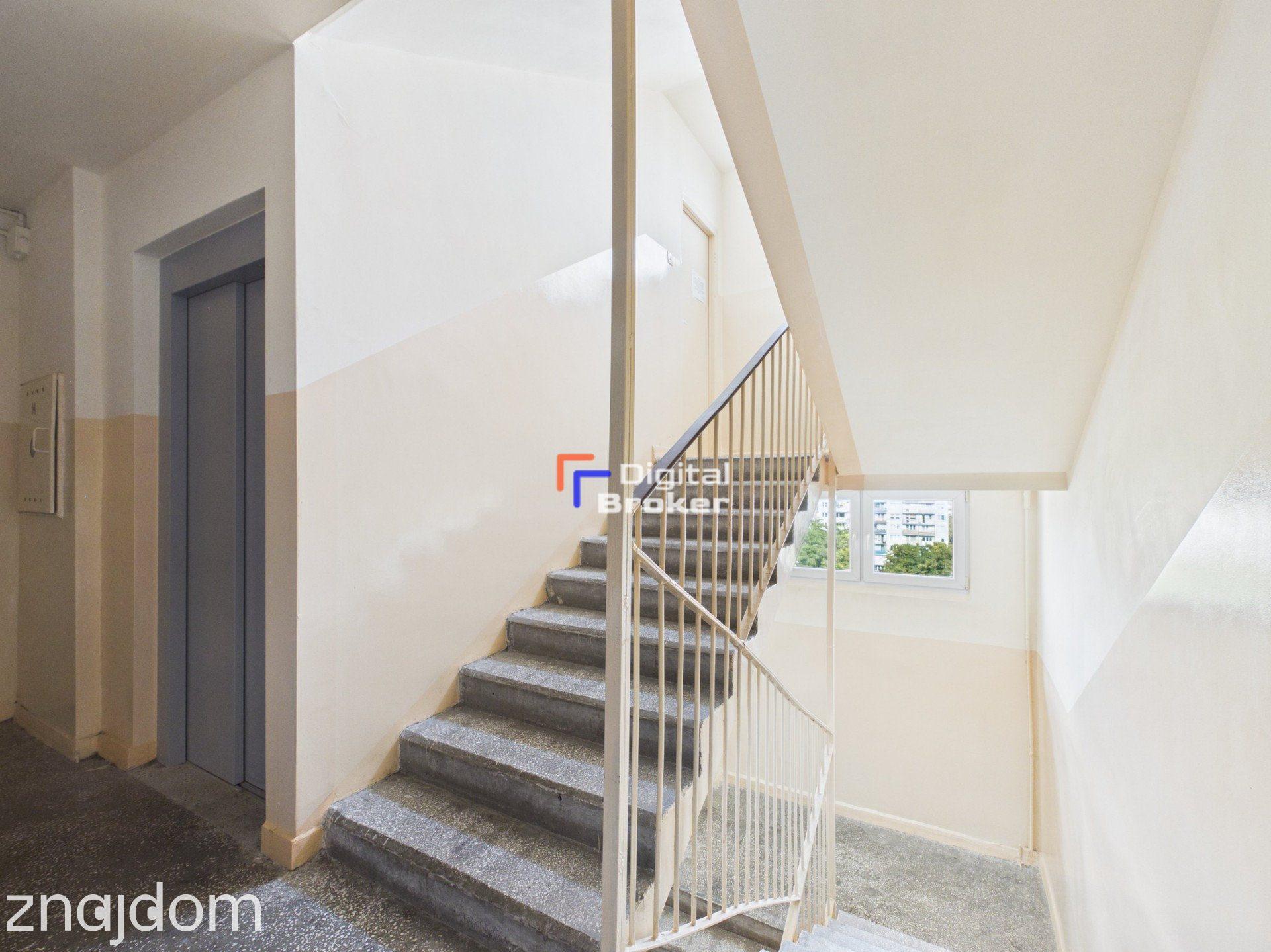 3 pokoje | Balkon | Po remoncie | Zarzew | komunikacja - zdjęcie 11