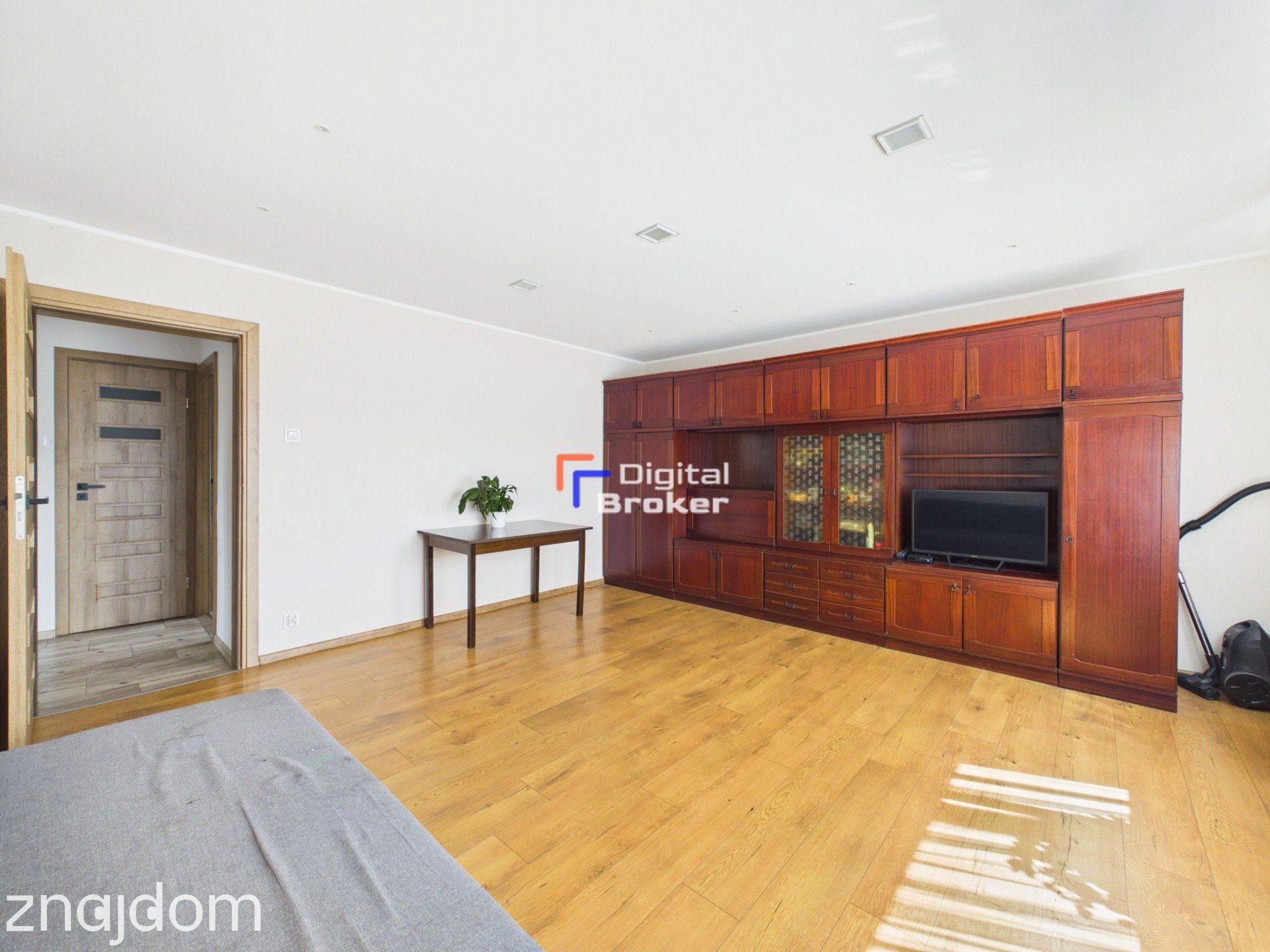 3 pokoje z potencjałem | osobna kuchnia | 59,1 m² + 8,5 m² piwnicy - zdjęcie 6
