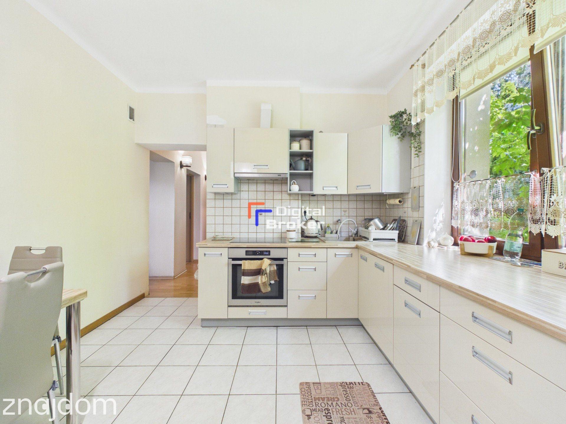 Wyjątkowa Oferta, Funkcjonalny Duży Dom, Działka 1100m2. - zdjęcie 10