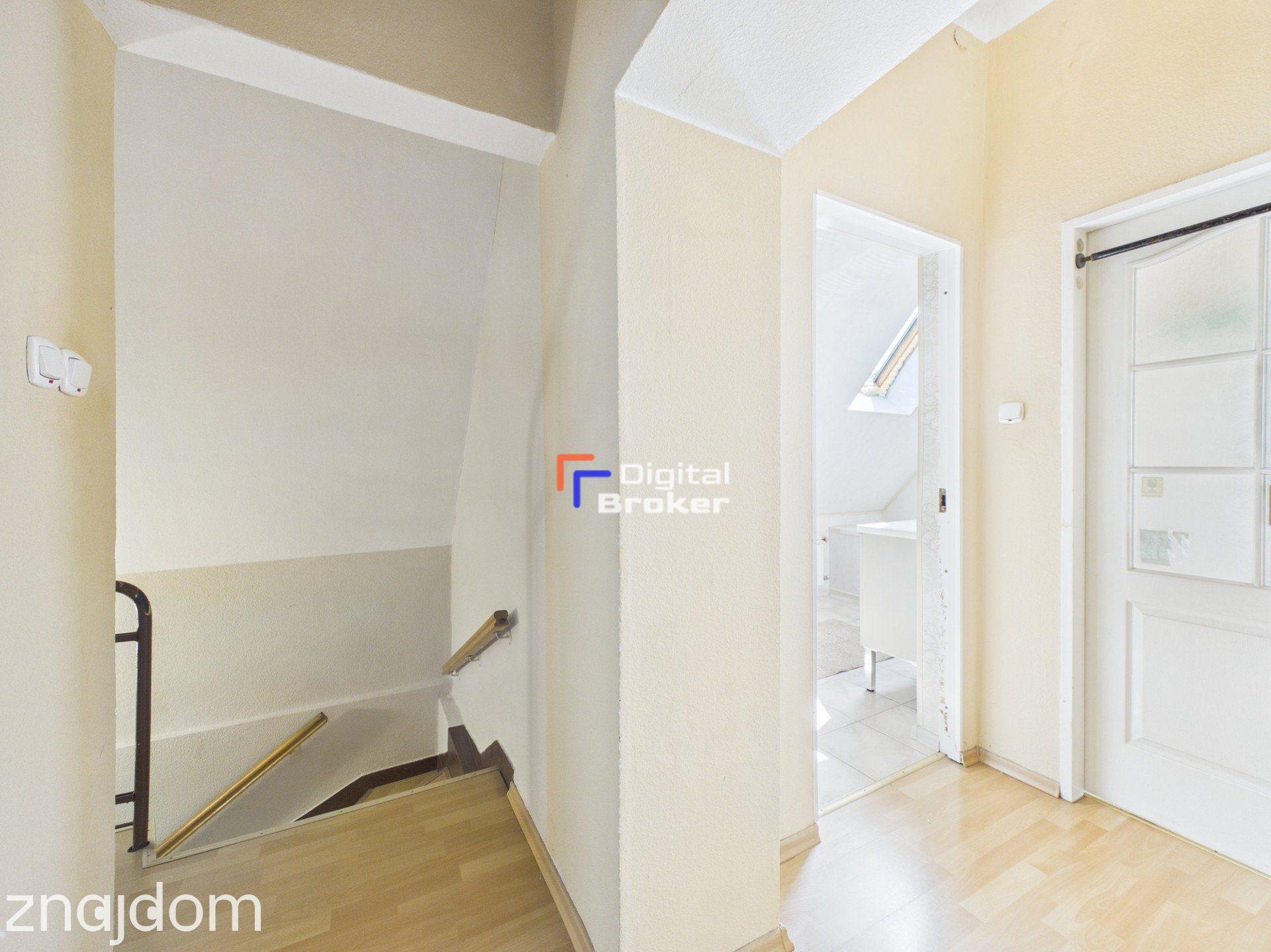 Wyjątkowa Oferta, Funkcjonalny Duży Dom, Działka 1100m2. - zdjęcie 17
