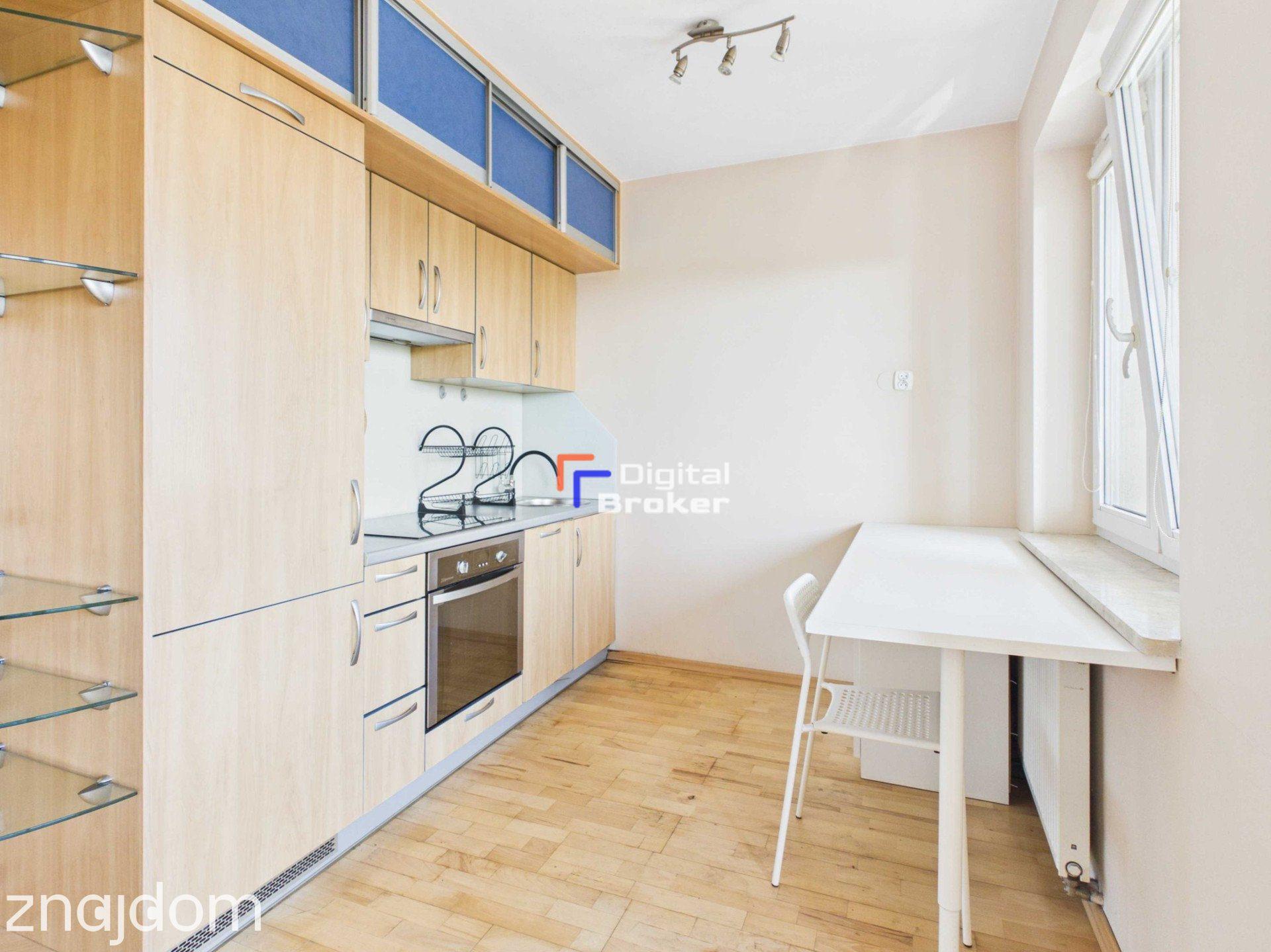 Kawalerka z panoramą Woli | balkon | garaż | metro | od zaraz - zdjęcie 3