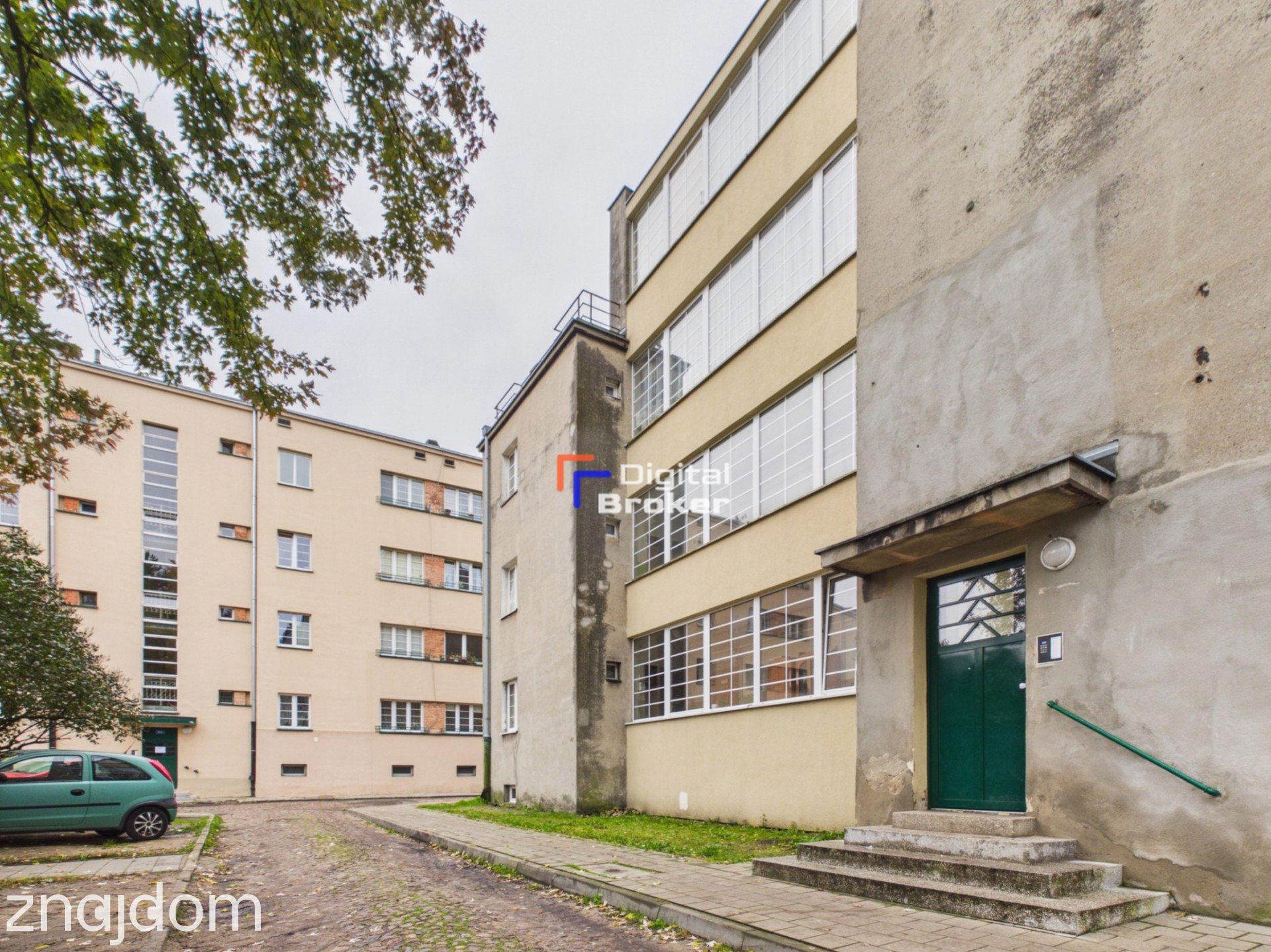 Klimatyczna kawalerka w zabytkowym osiedlu Montwiłła-Mireckiego