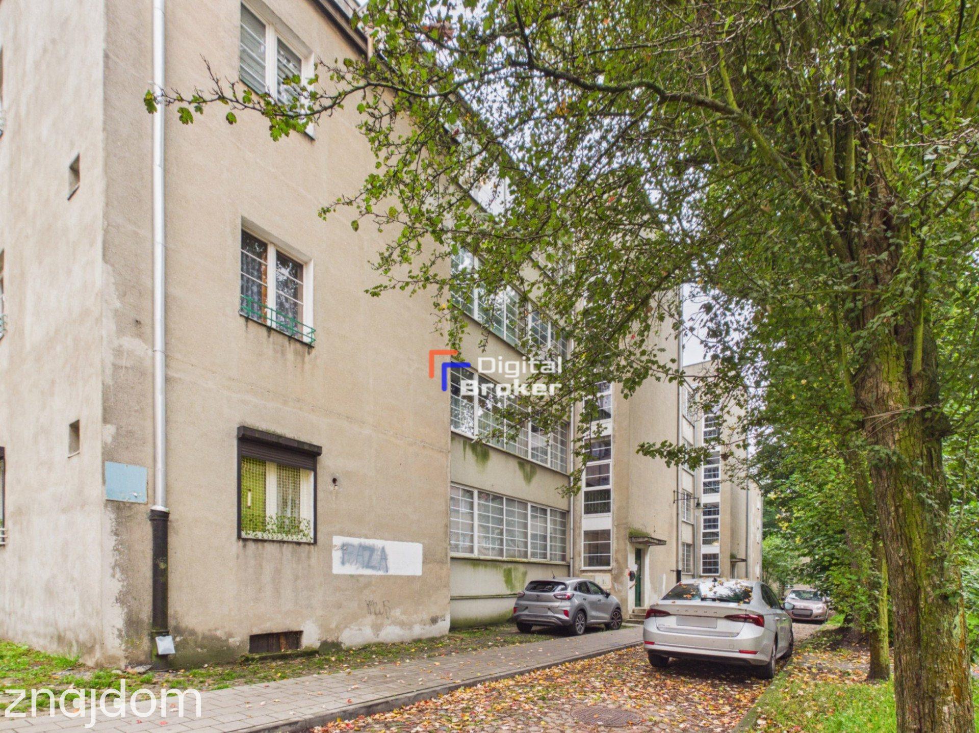 Klimatyczna kawalerka w zabytkowym osiedlu Montwiłła-Mireckiego - zdjęcie 8