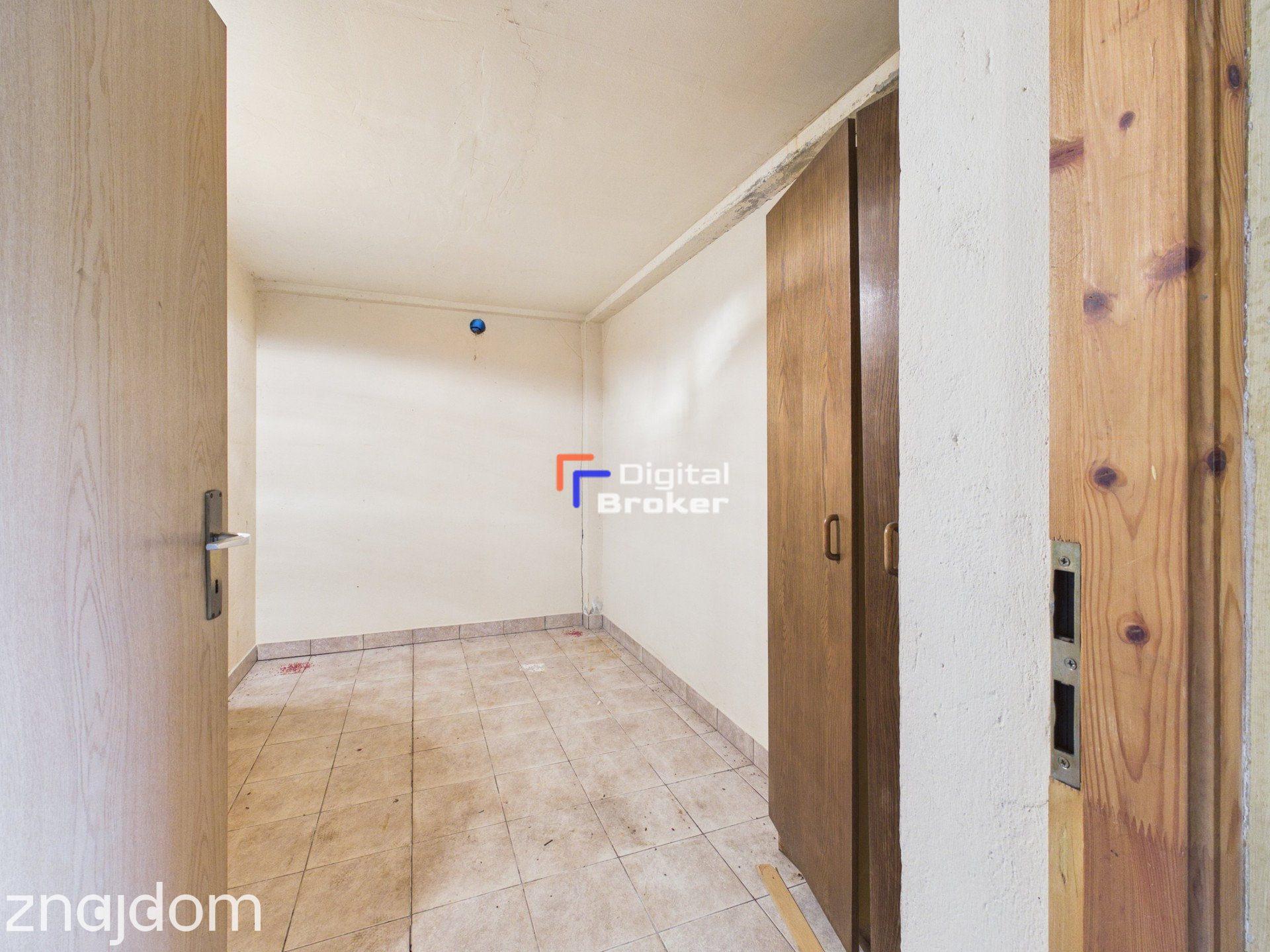 ✩ dom✩ 150 m² ✩ Występ 8a ✩ Magazyn 384 m2 - zdjęcie 6