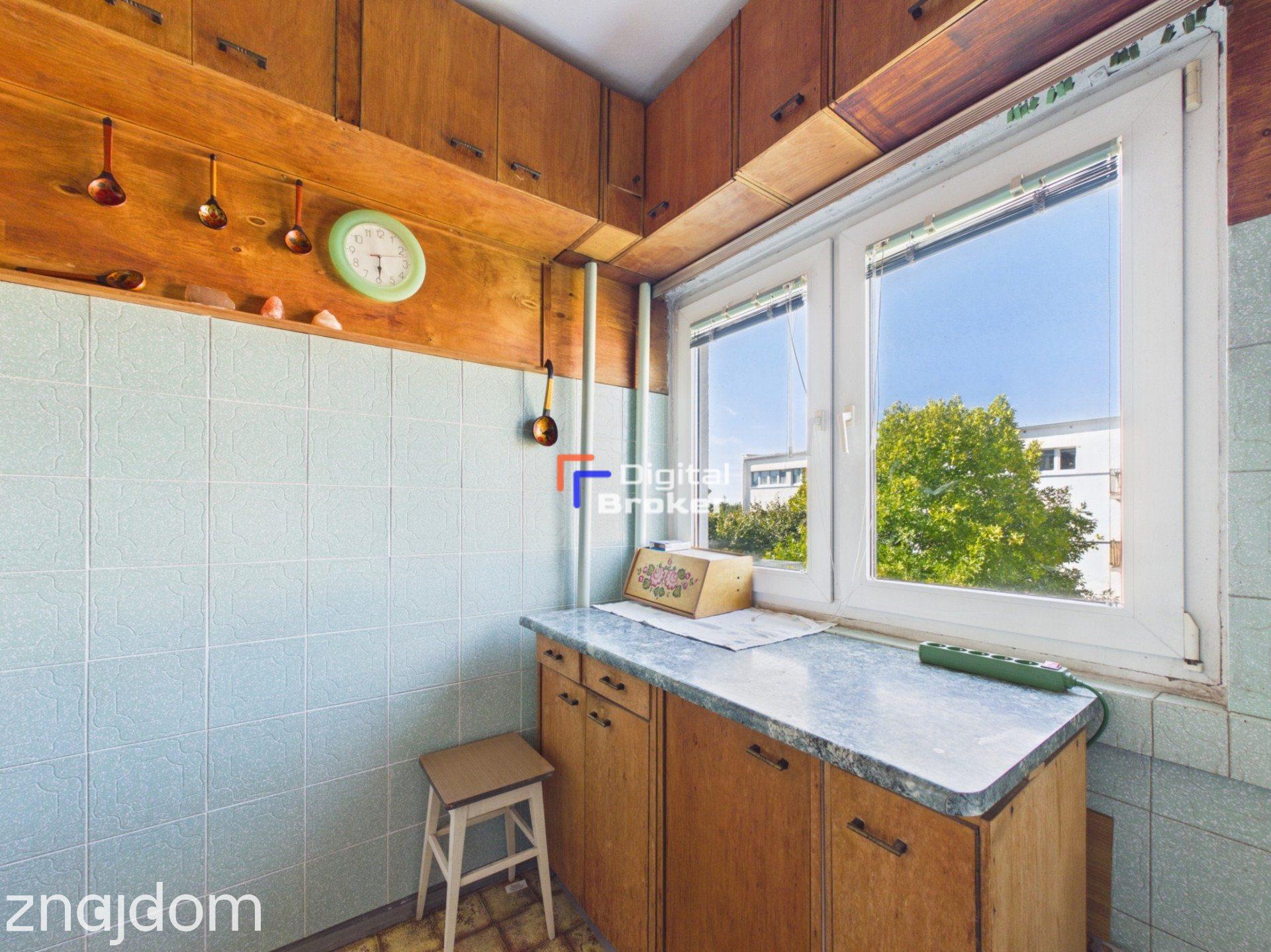 Komfortowe 2 Pokoje / Balkon / 3 Piętro / Do Remontu - zdjęcie 9