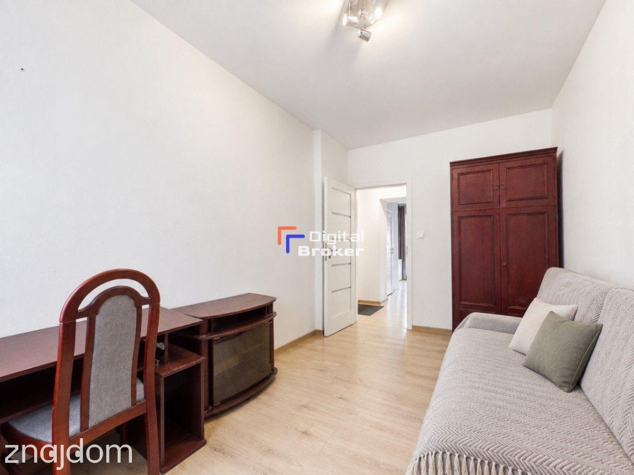 2 pokoje w budynku po rewitalizacji / duży balkon / komórka - zdjęcie 4