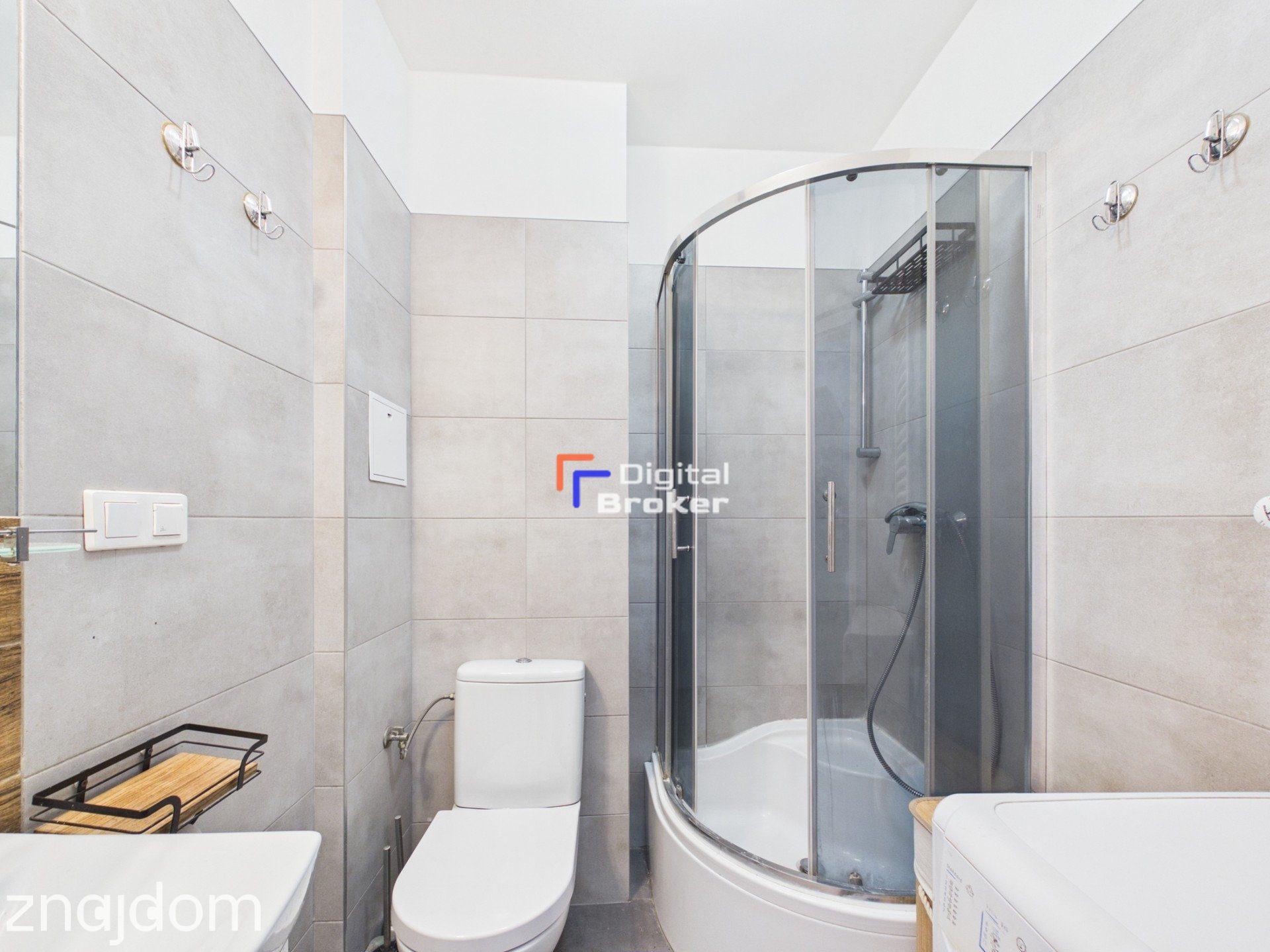 2 pokoje w budynku po rewitalizacji / duży balkon / komórka - zdjęcie 7