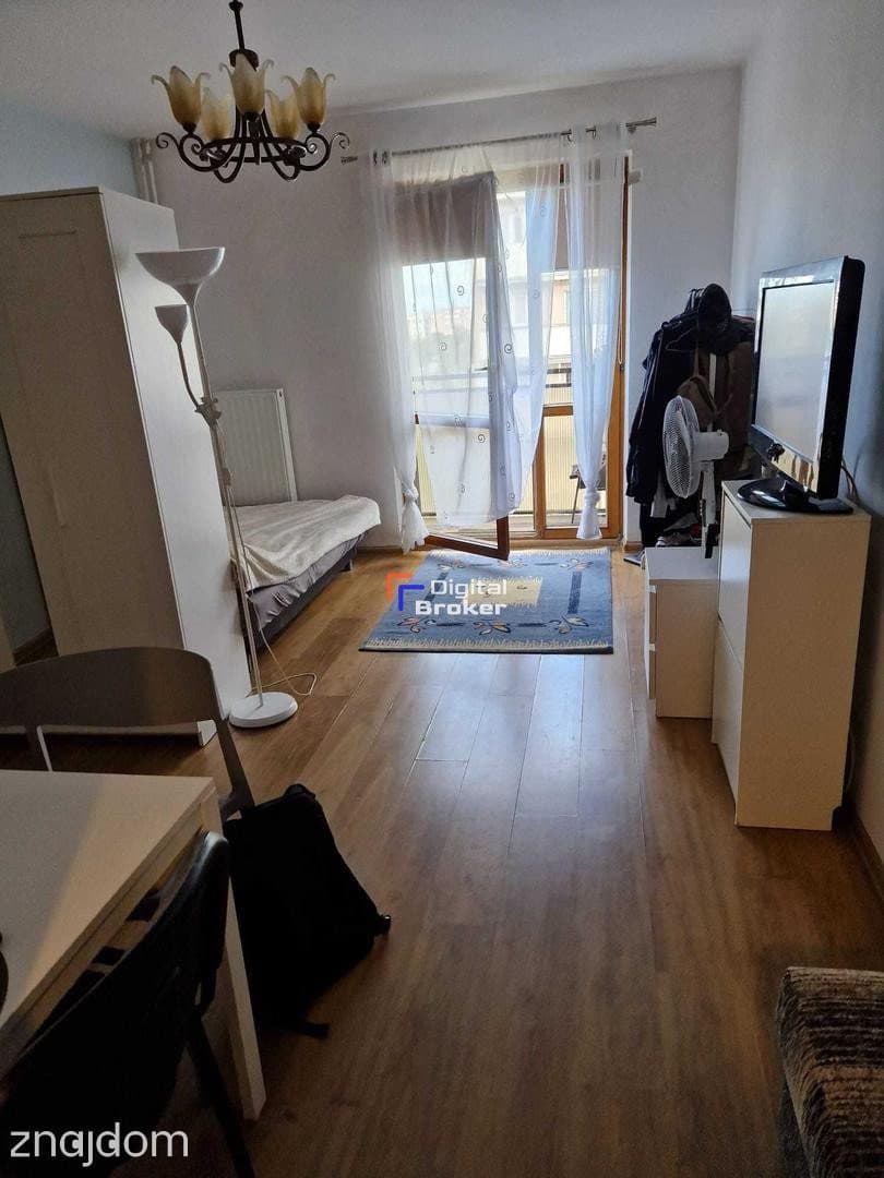 Kawalerka z dużym balkonem blisko metra Księcia Janusza