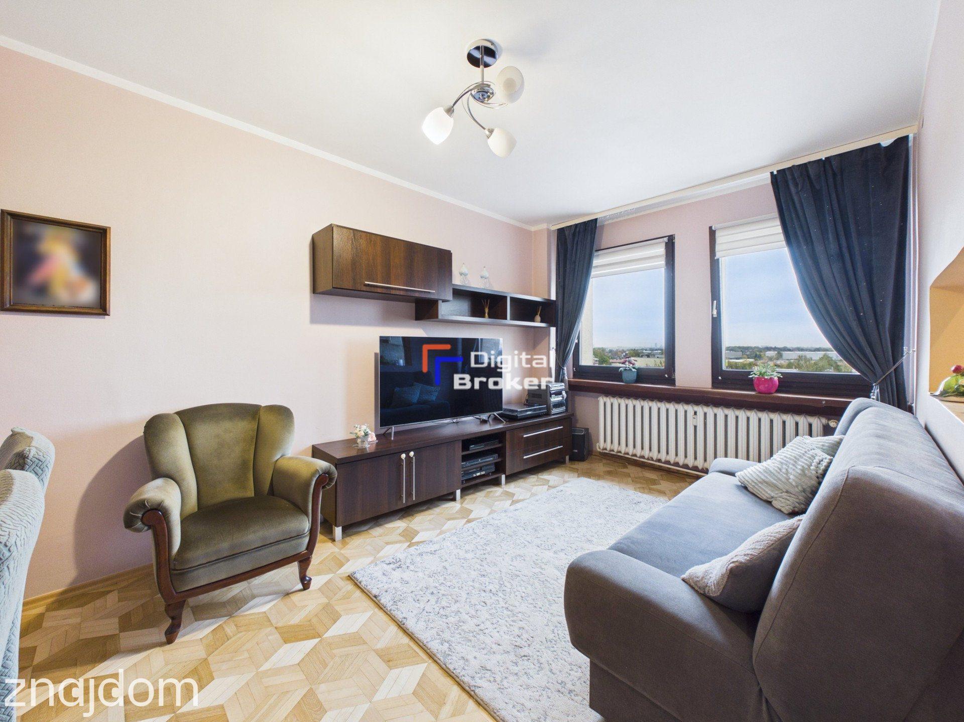 62 m²/ 3 pokoje/5. piętro/Winda/Do wprowadzenia