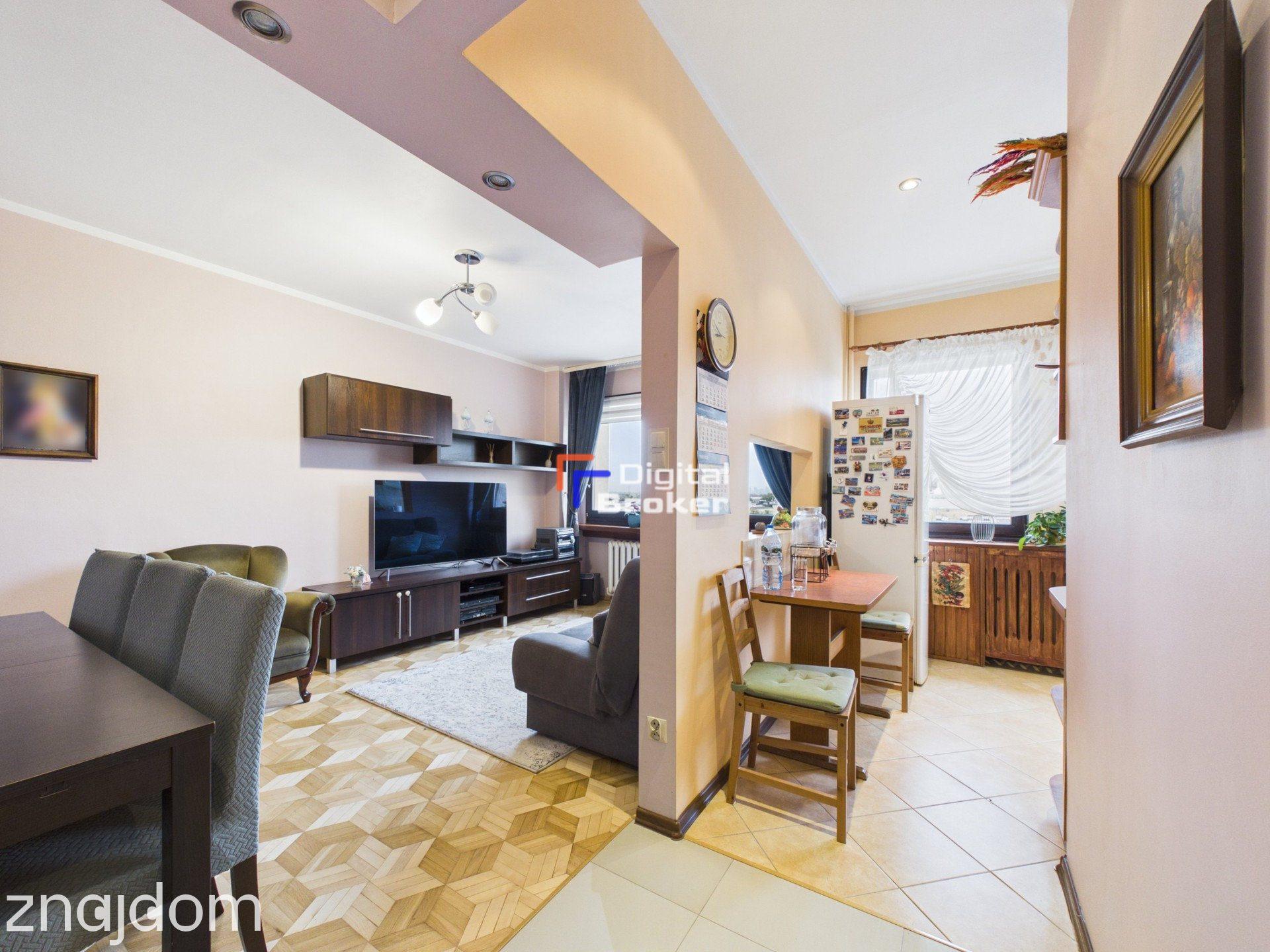 62 m²/ 3 pokoje/5. piętro/Winda/Do wprowadzenia - zdjęcie 4