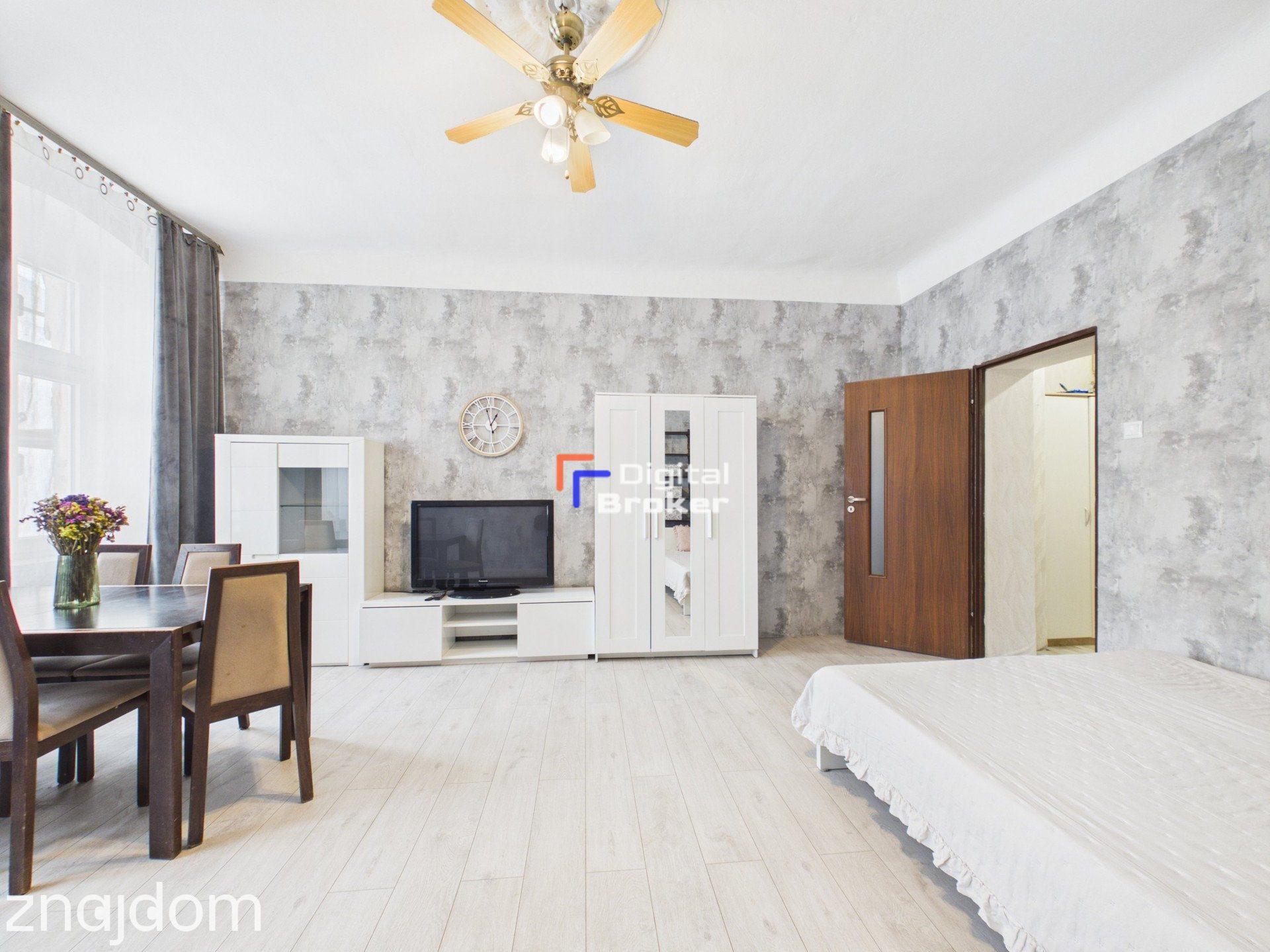 2 pok. i Garderoba / Antresola / Instalacje miedź / Remont elewacji! - zdjęcie 2