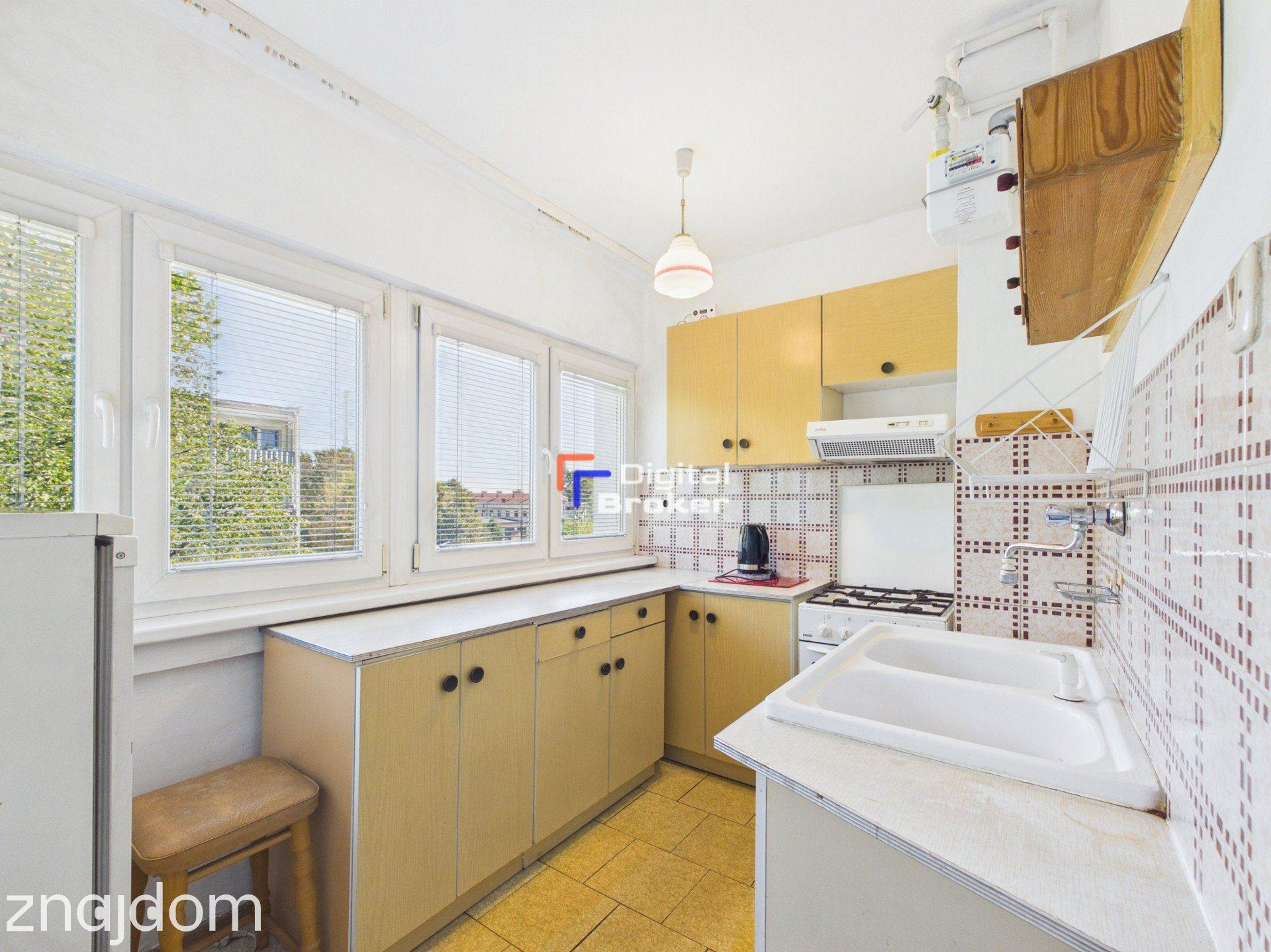 45 m² / 2 pokoje / Balkon / Garaż / Teofilów - zdjęcie 3