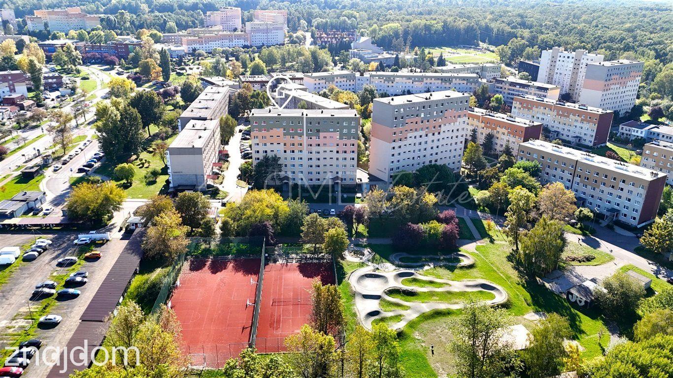 3 pok. Os.Witosa Słoneczne_balkon_winda