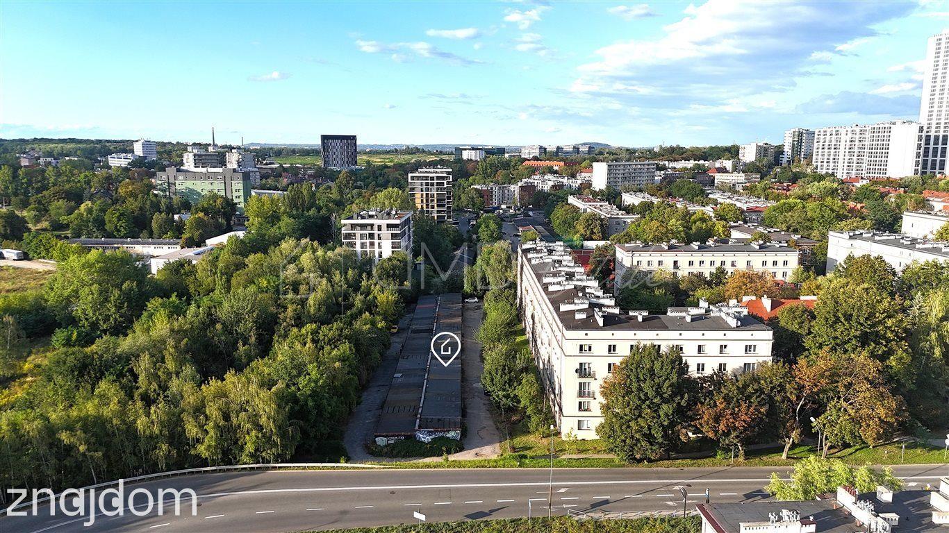 Murowany garaż 16 m² z kanałem i prądem Koszutka - zdjęcie 3