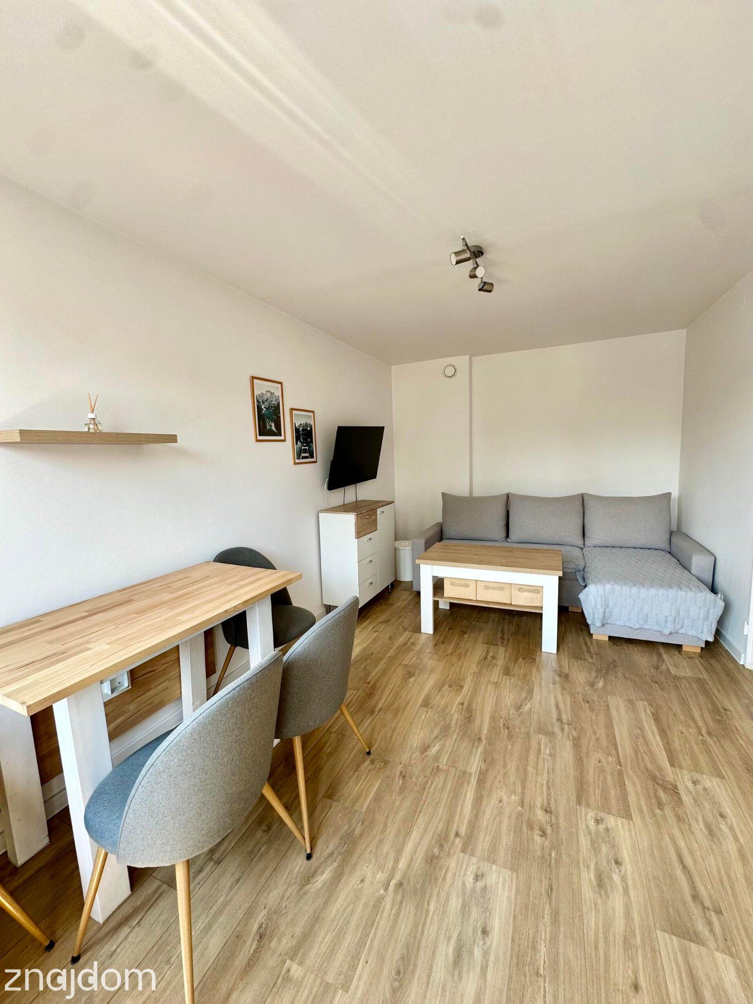 Idealna na start lub inwestycję -26m2 po remoncie w centrum miasta - zdjęcie 5