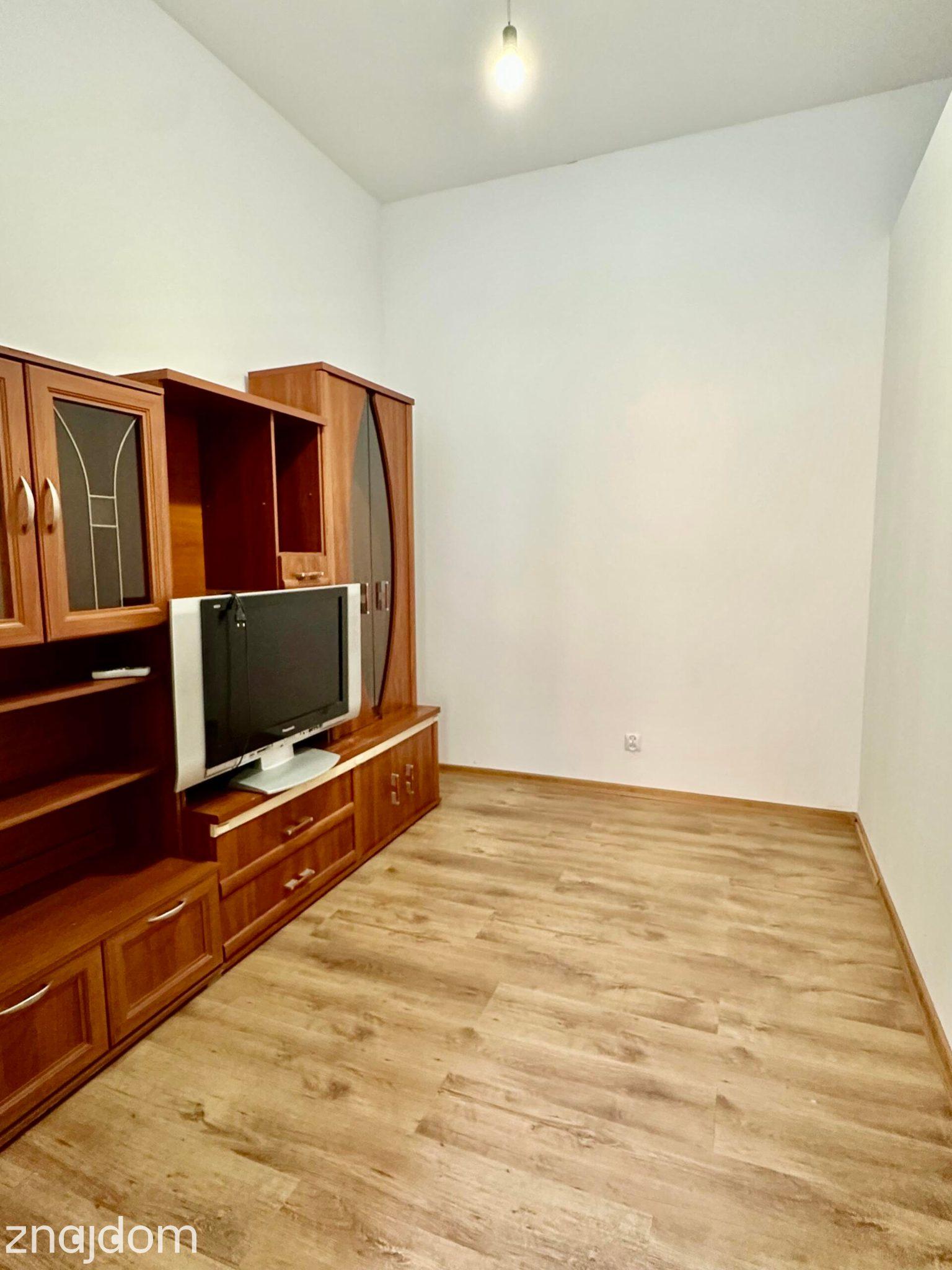 90m2 z indywidualnym wejsciem! Ogrzewanie w cenie! - zdjęcie 5