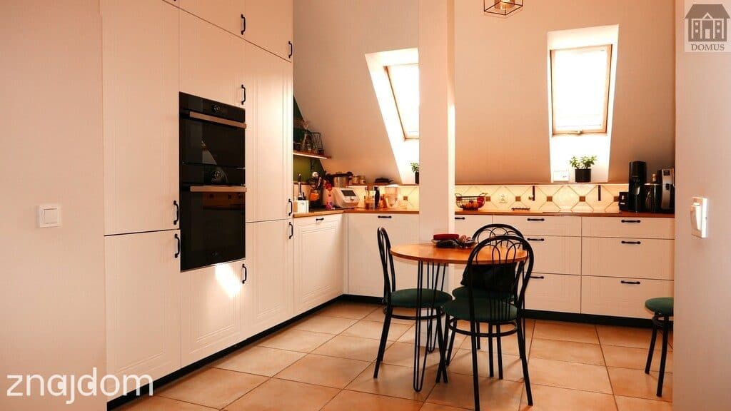 Przestronne 4 pokoje, 113 m², zadbana kamienica - zdjęcie 7