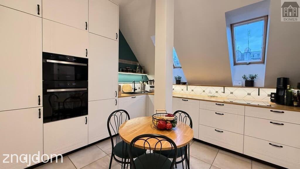 Przestronne 4 pokoje, 113 m², zadbana kamienica - zdjęcie 8
