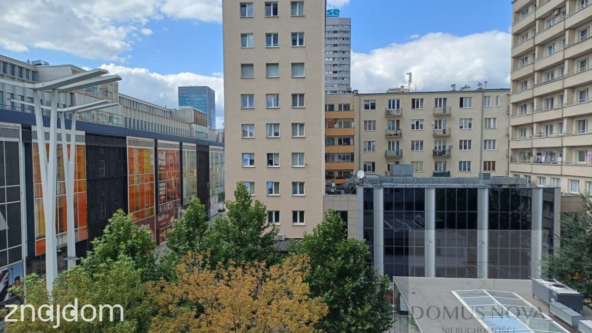 Dwupokojowe z loggią, w centrum Warszawy
