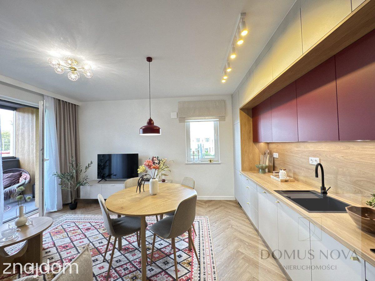 Nowy apartament z imponującą loggią – Al Krakowska