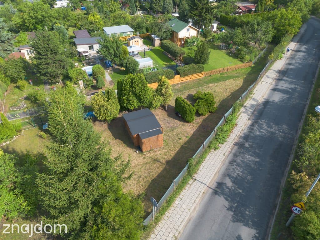 Działka ROD 335 m² z domkiem! ul. Dojazd 38 - zdjęcie 4