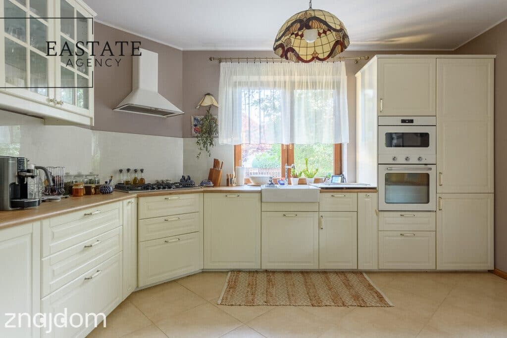 Wyjątkowy dom 240 m² z nagradzanym ogrodem - zdjęcie 6