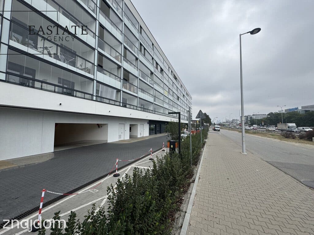 Lokal usługowy 81 m² – parter, duże witryny - zdjęcie 3