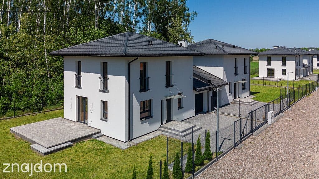 Działka 500 m2/ bliźniaki połączone garażem